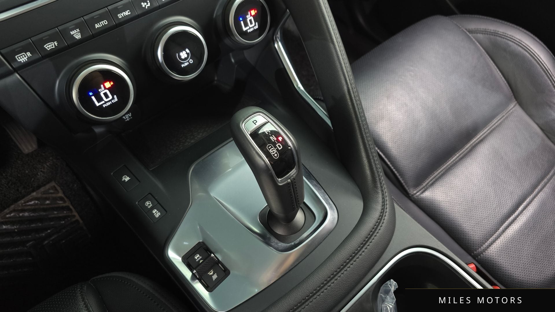 Jaguar E-PACE 2019 — миниатюра 9