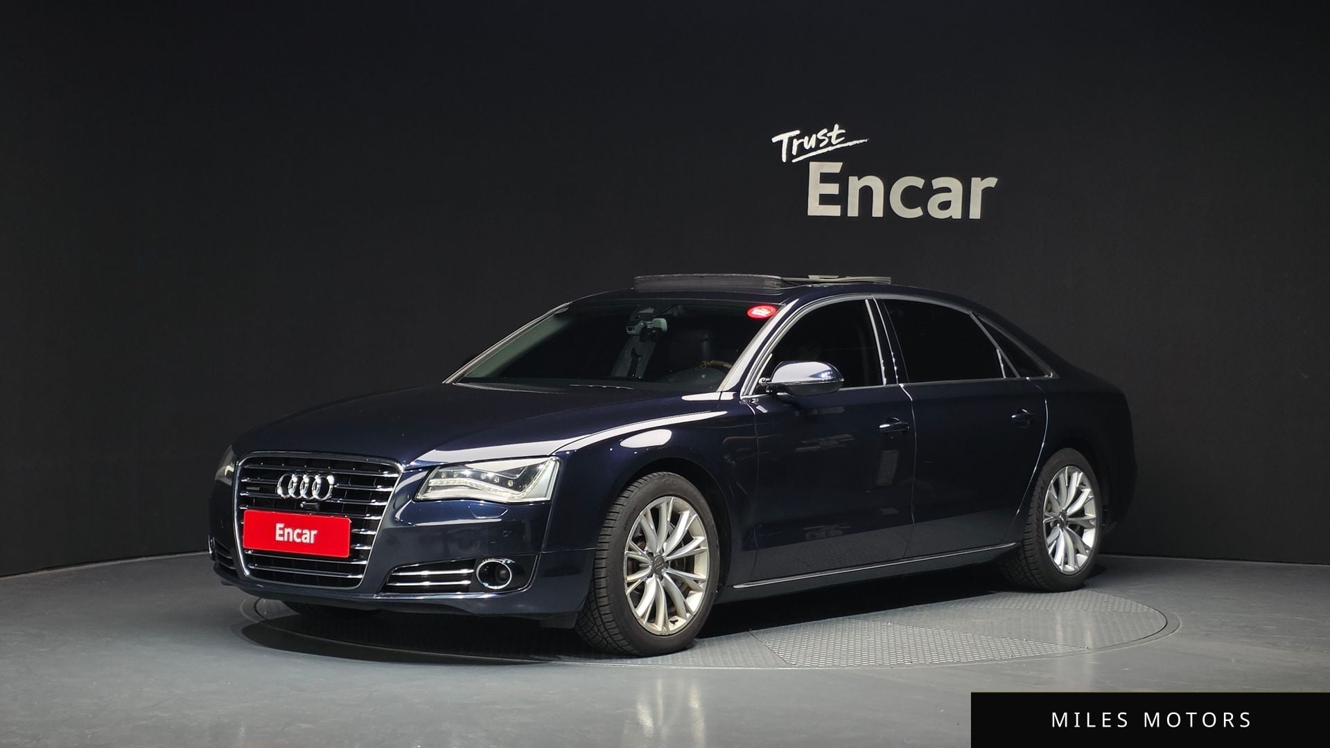Audi A8 2013 — фото 1 из 12