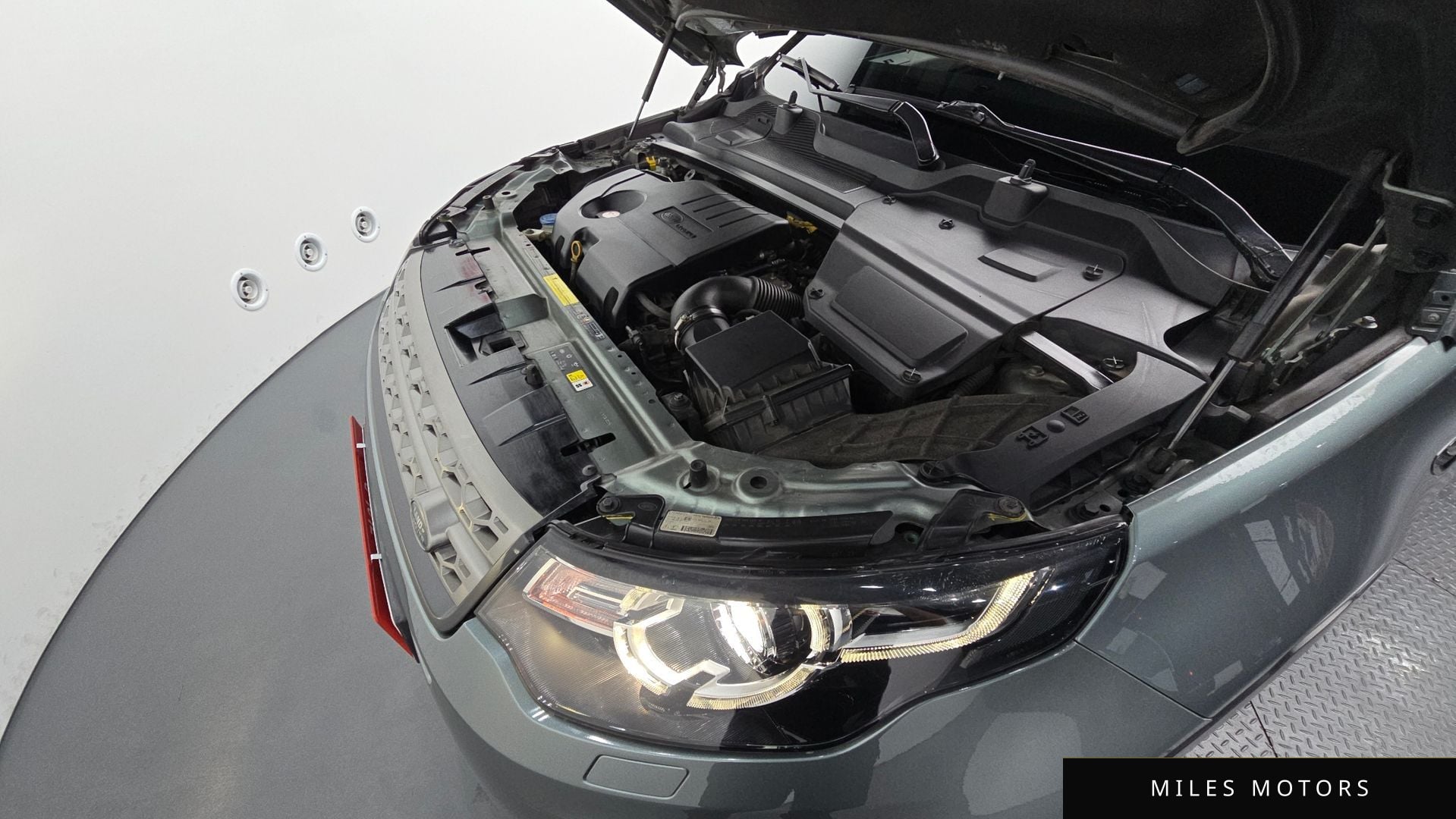Land Rover Discovery Sport 2016 — миниатюра 6
