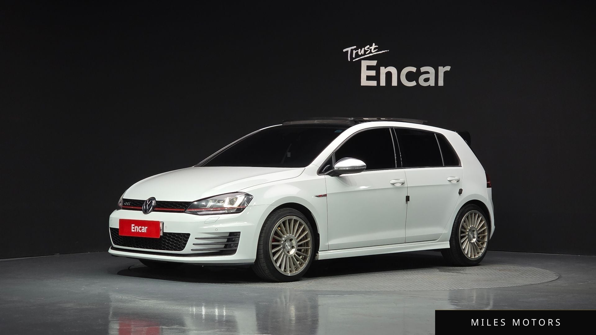 Volkswagen Golf 2016 — фото 1 из 12