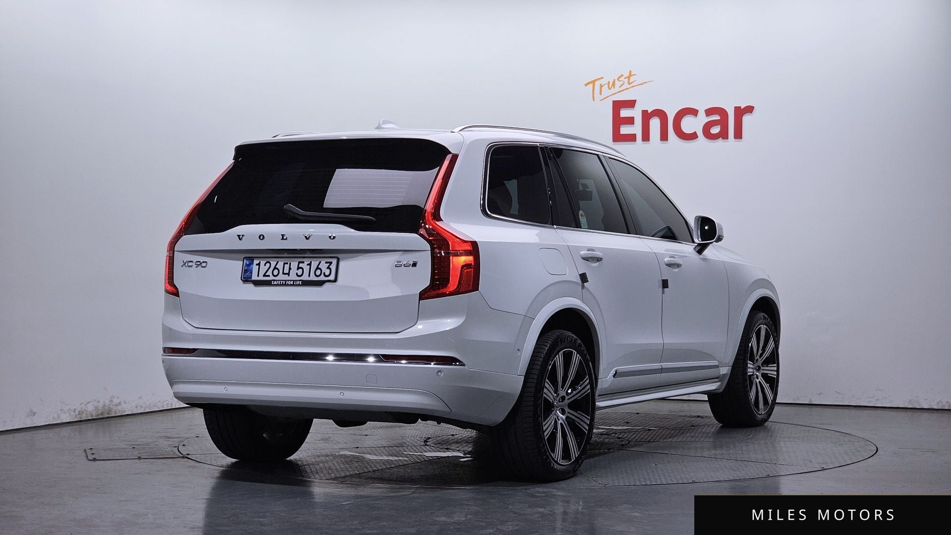 Volvo XC90 2024 — фото 1 из 12