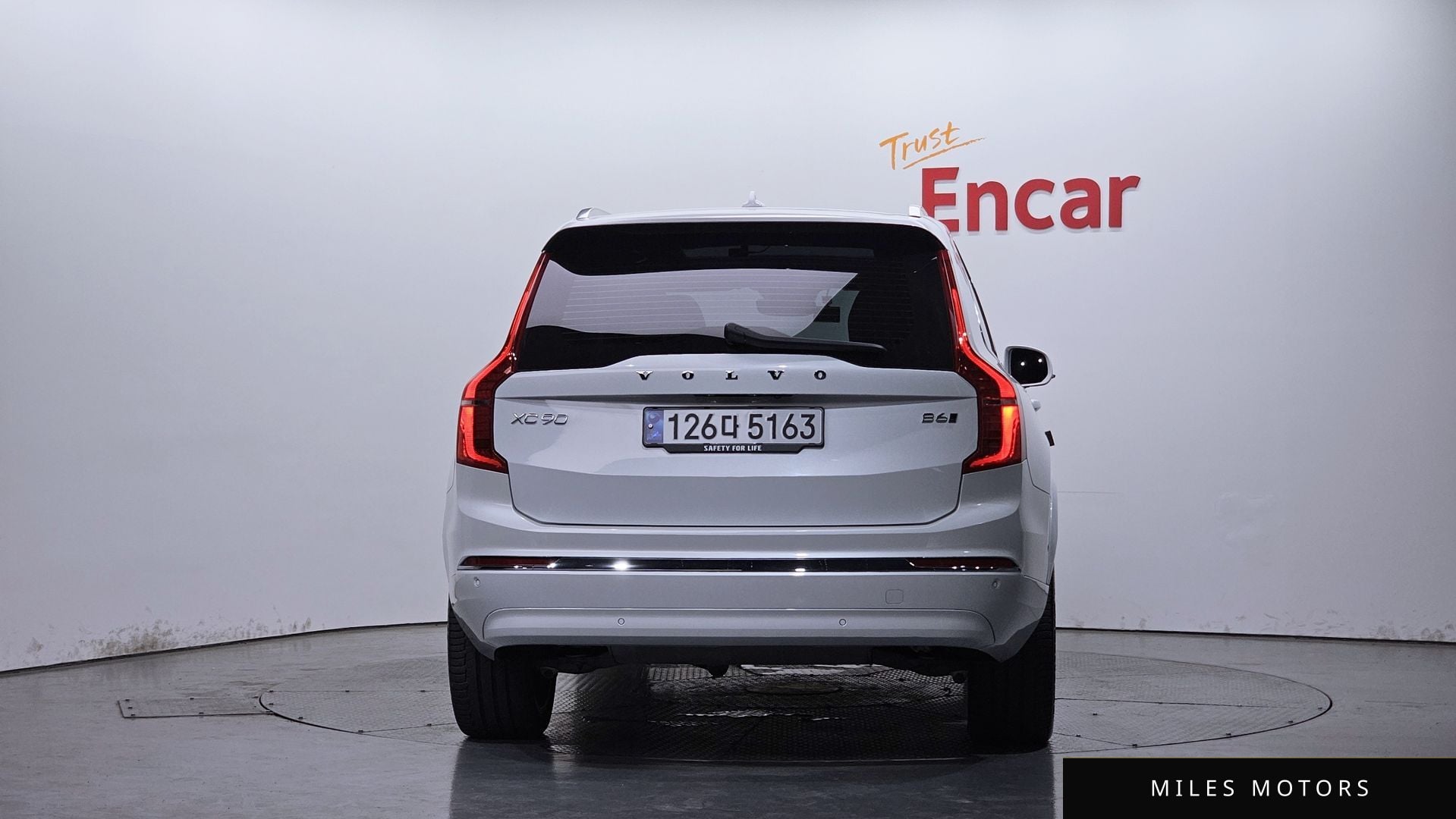 Volvo XC90 2024 — миниатюра 3