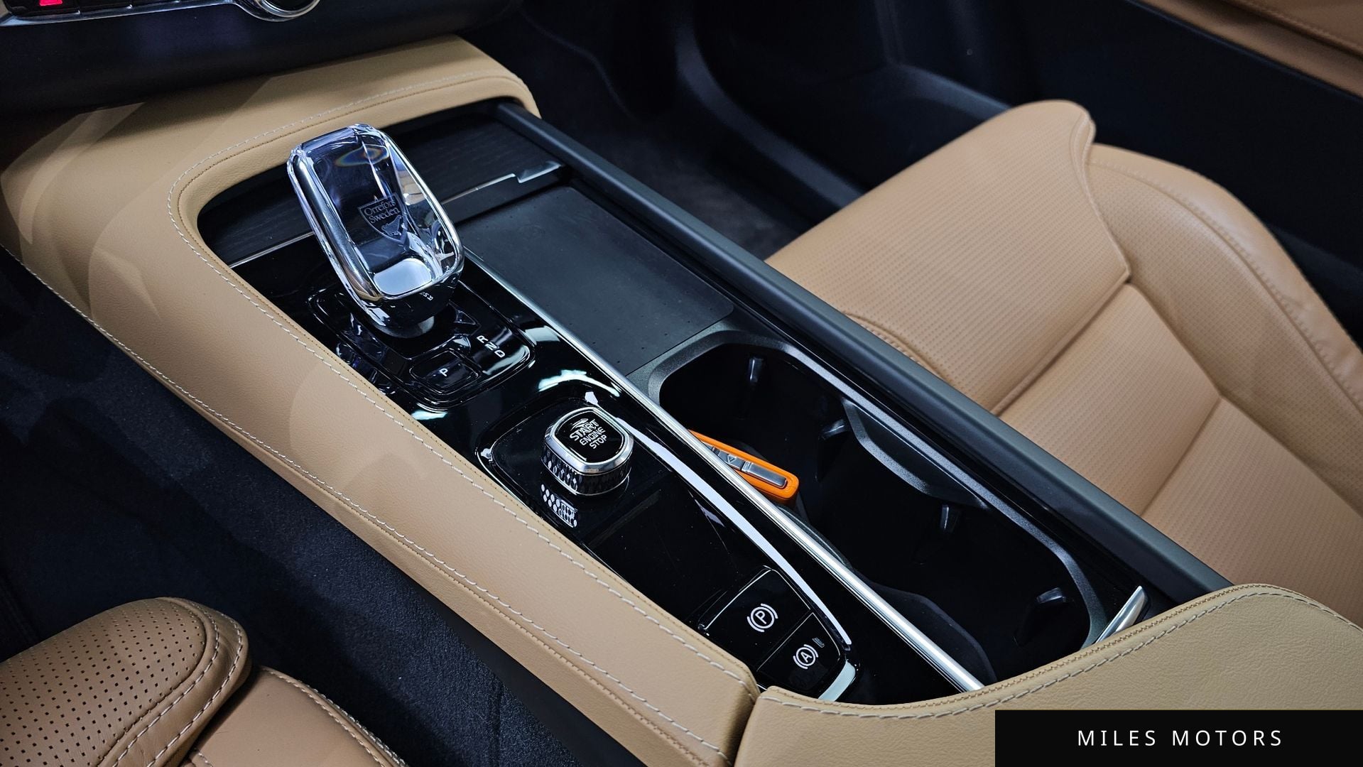 Volvo XC90 2024 — миниатюра 11
