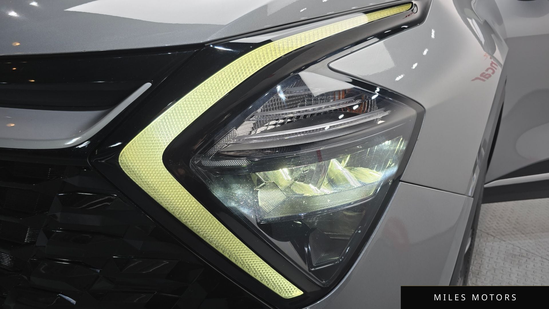 Kia Sportage 2023 — миниатюра 8