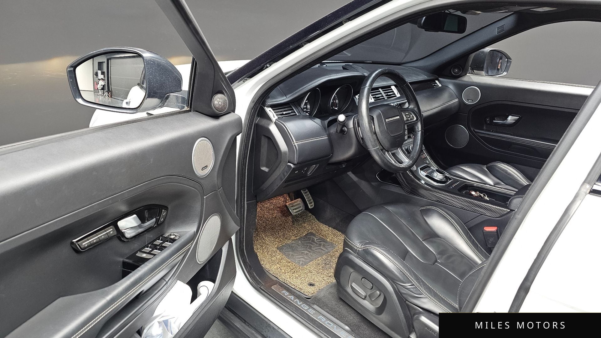 Land Rover Range Rover Evoque 2015 — миниатюра 12
