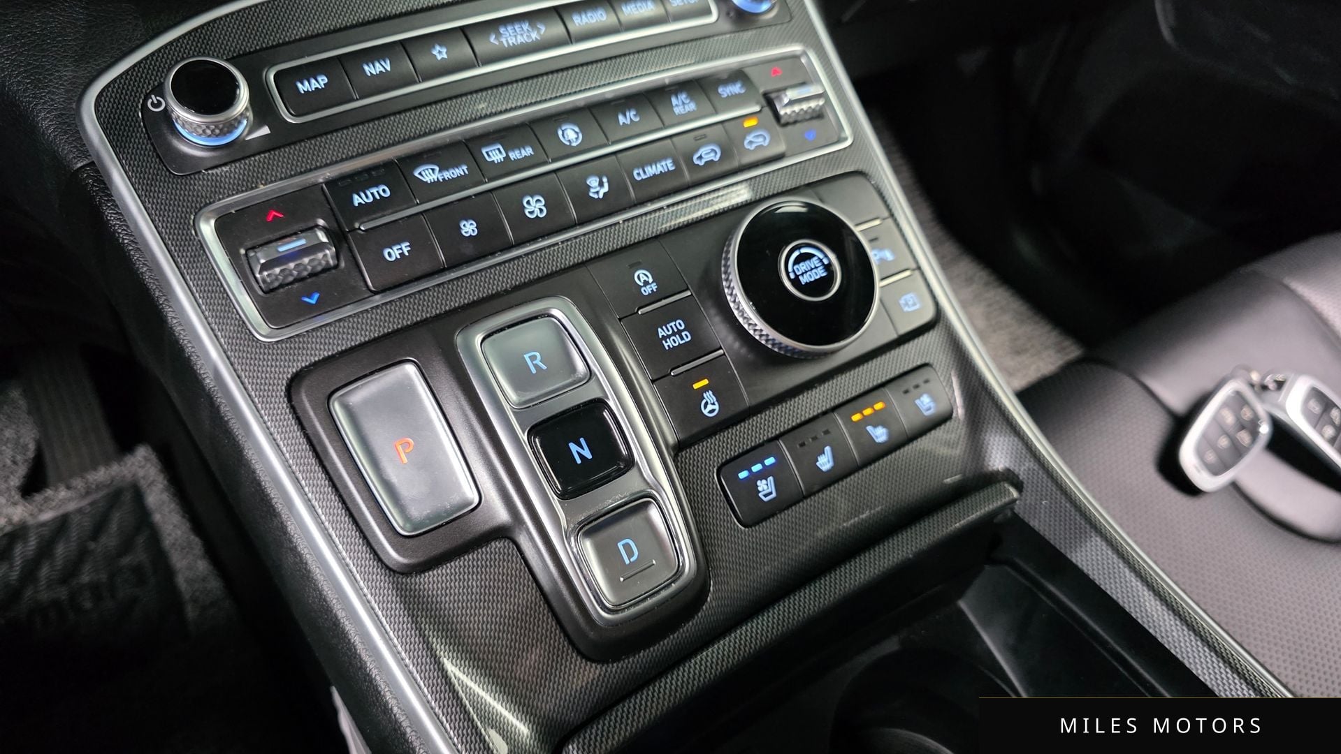 Hyundai Santafe 2021 — миниатюра 12