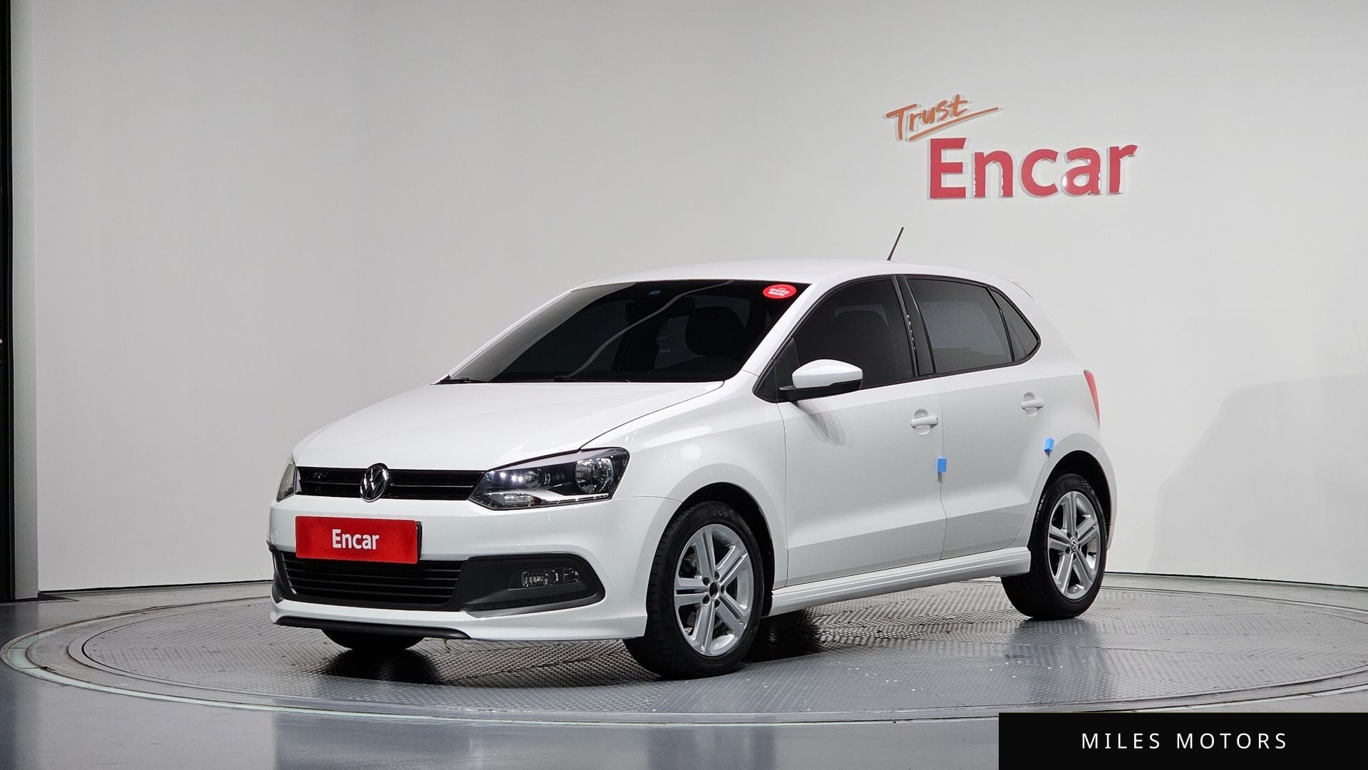 Volkswagen Polo 2014 — фото 1 из 12