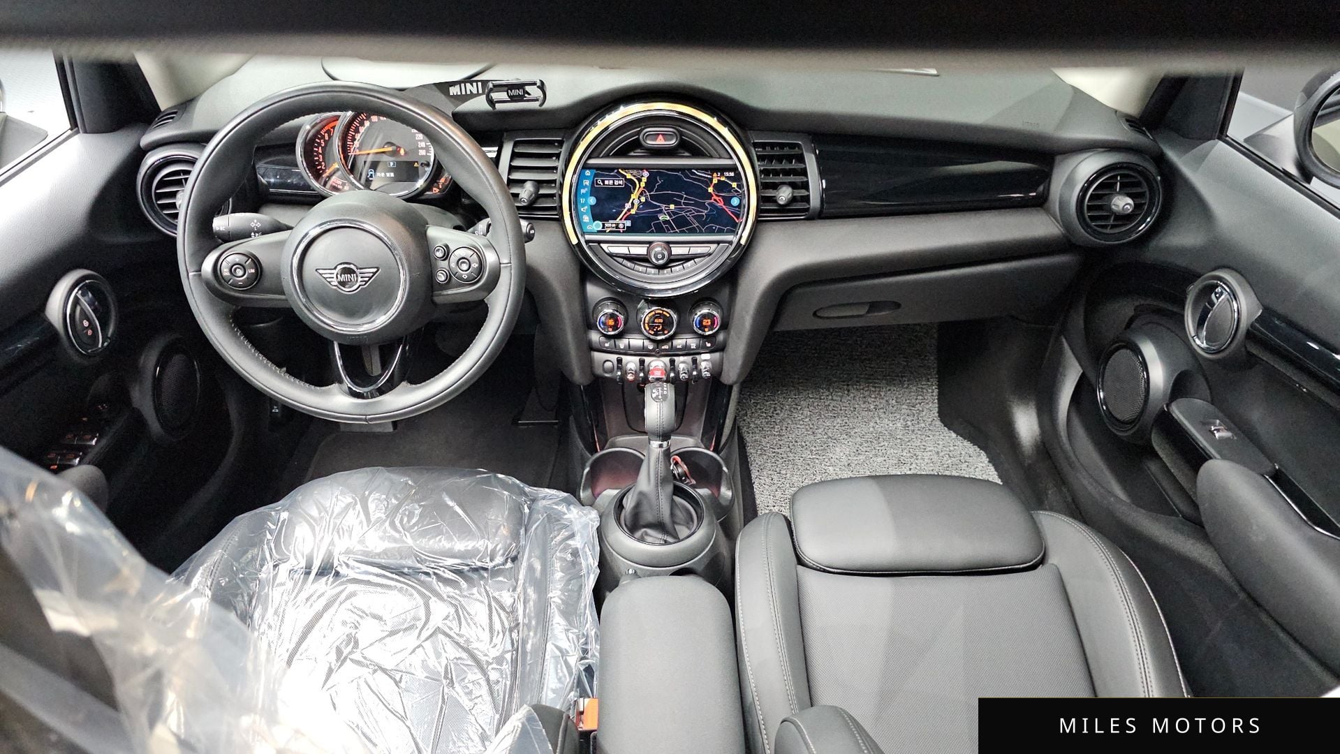 MINI Cooper 2019 — миниатюра 10