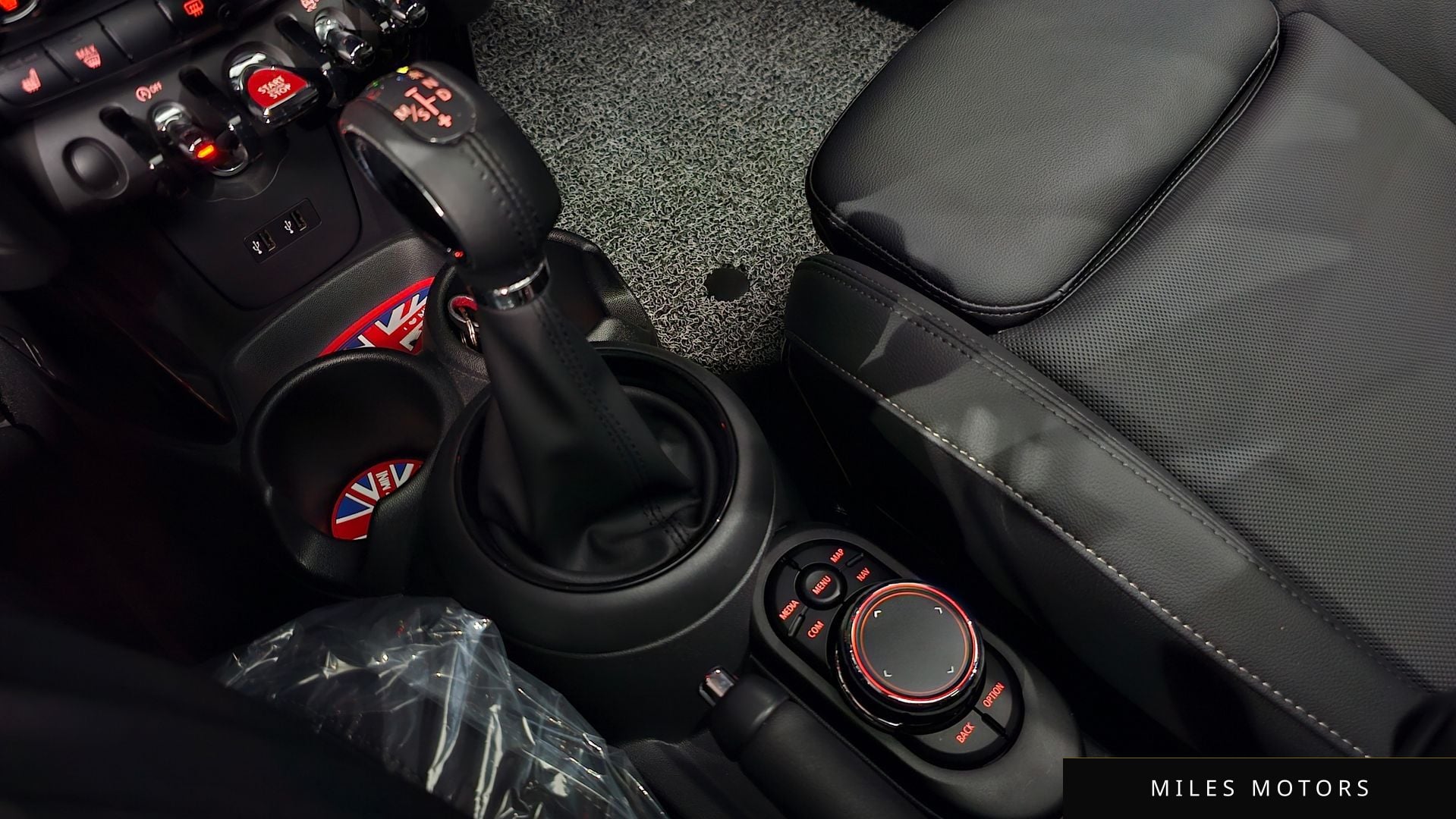 MINI Cooper 2019 — миниатюра 12