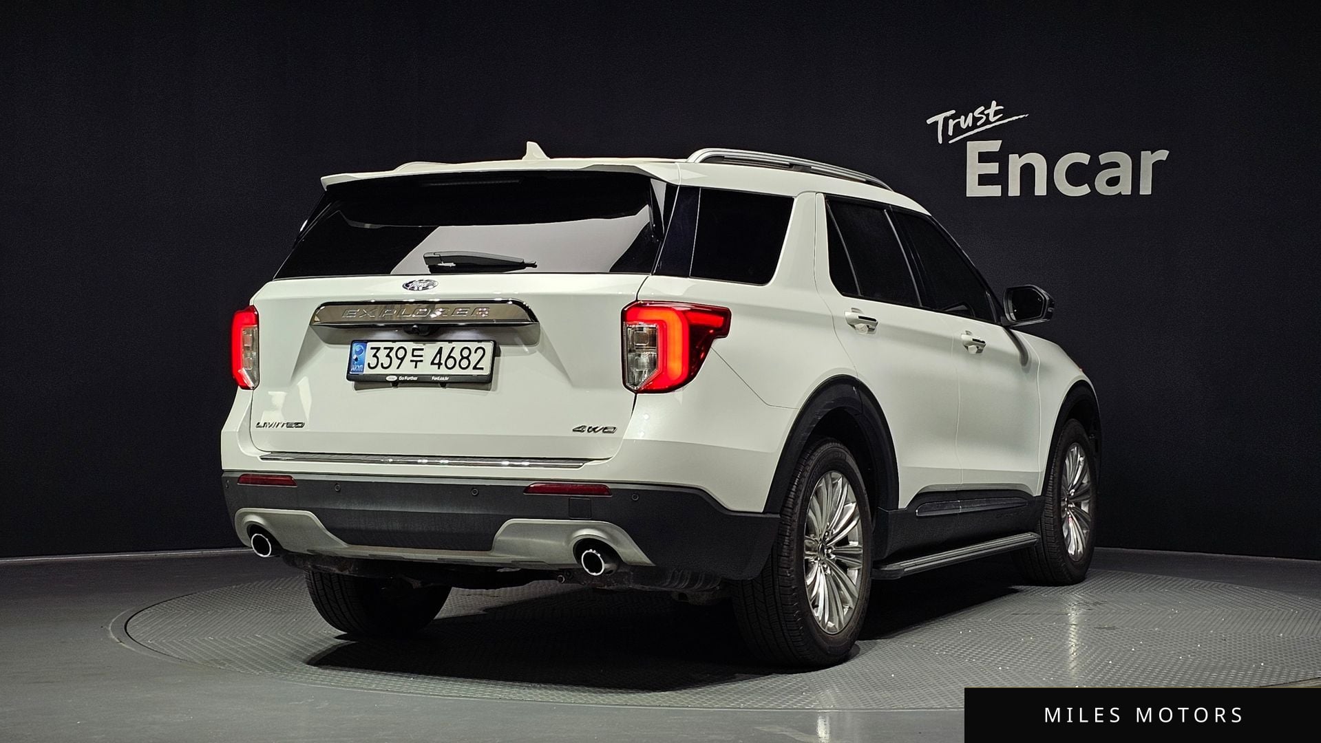 Ford Explorer 2022 — миниатюра 2