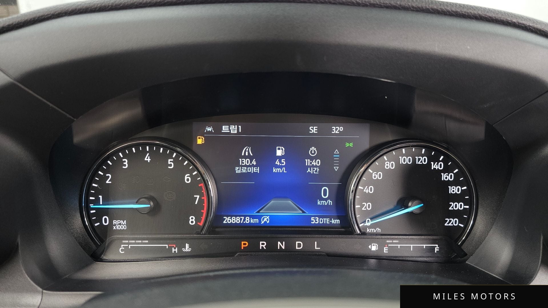 Ford Explorer 2022 — миниатюра 11