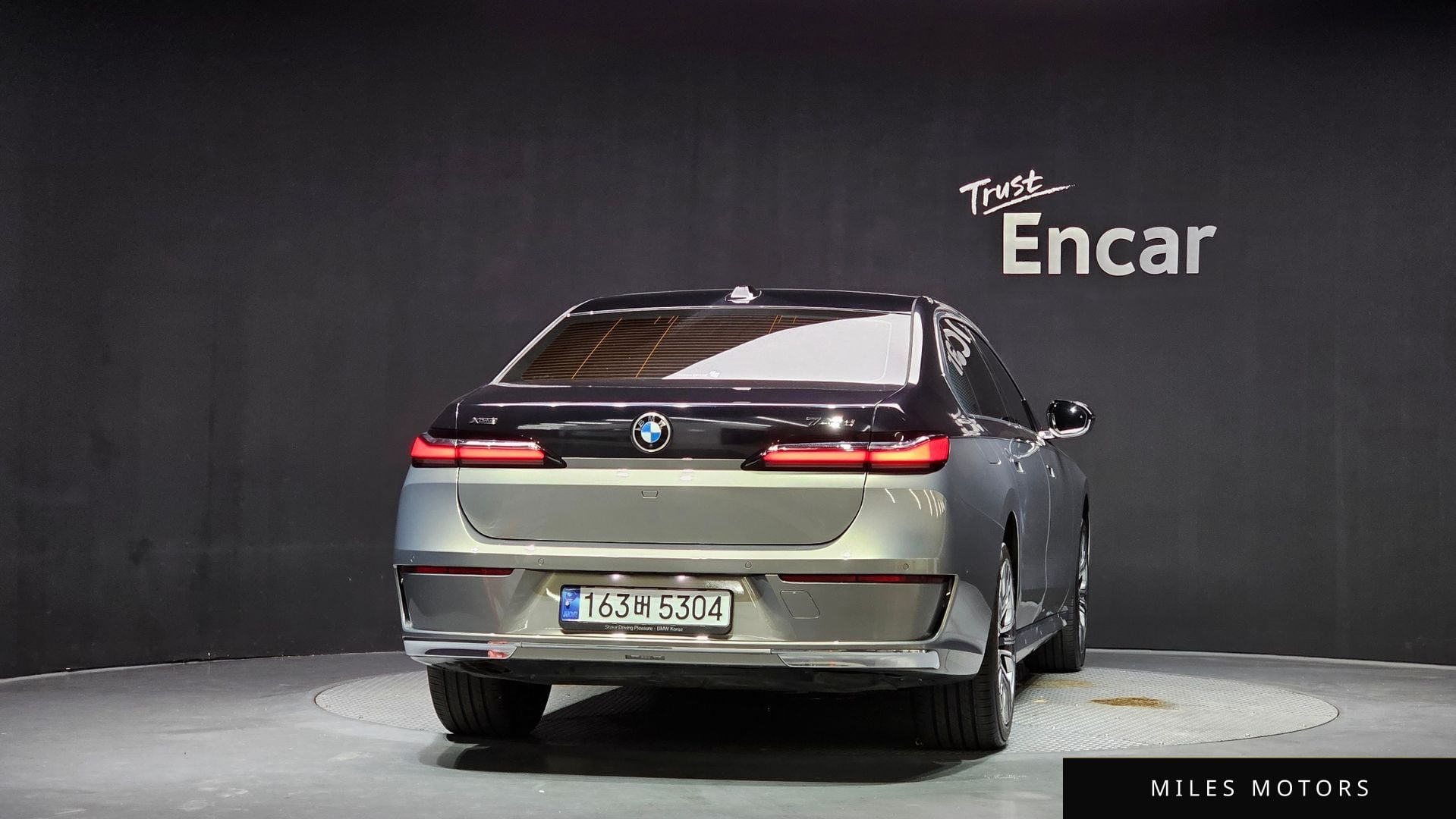 BMW 7 Series (G70) 2023 — миниатюра 4