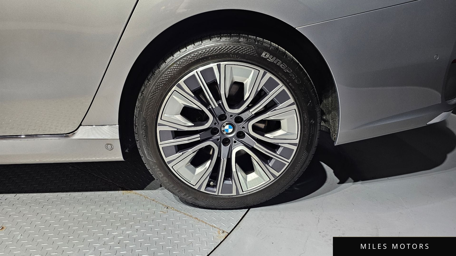 BMW 7 Series (G70) 2023 — миниатюра 7