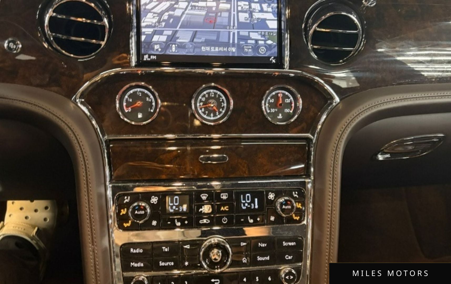 Bentley Mulsanne 2017 — миниатюра 12