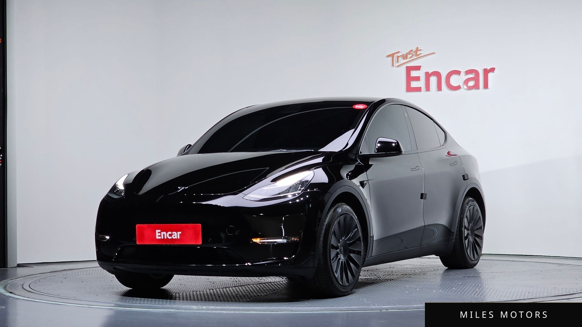 Tesla Model Y 2022 — фото 1 из 12