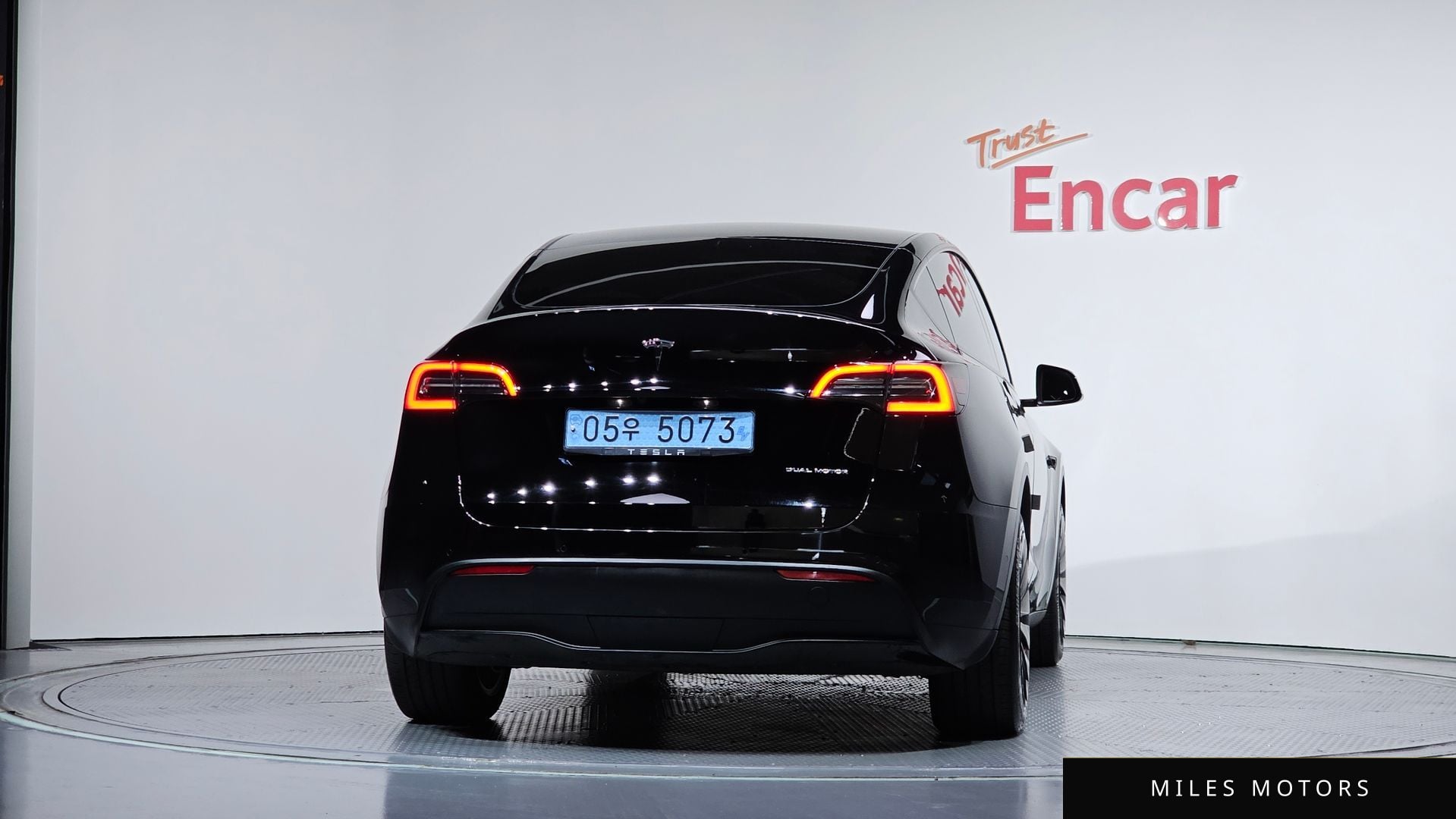 Tesla Model Y 2022 — миниатюра 4