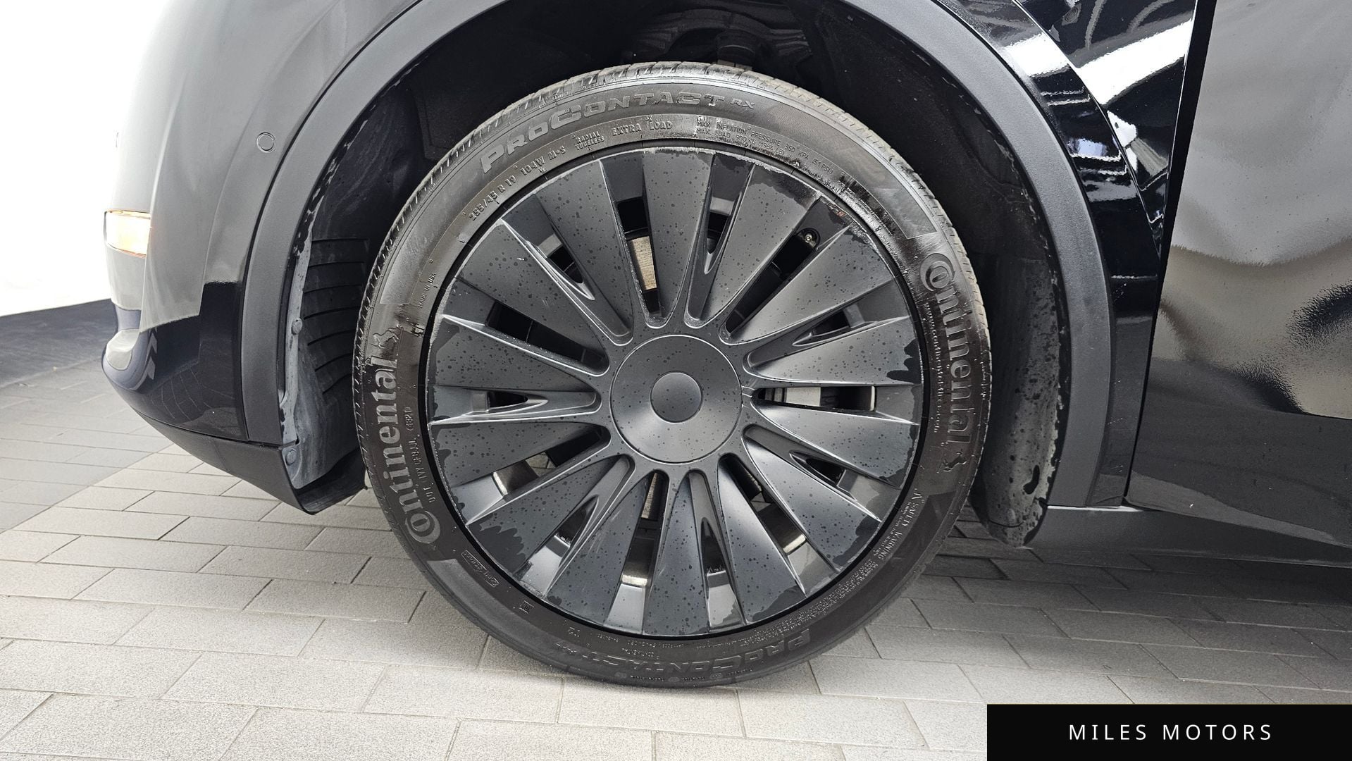 Tesla Model Y 2022 — миниатюра 5