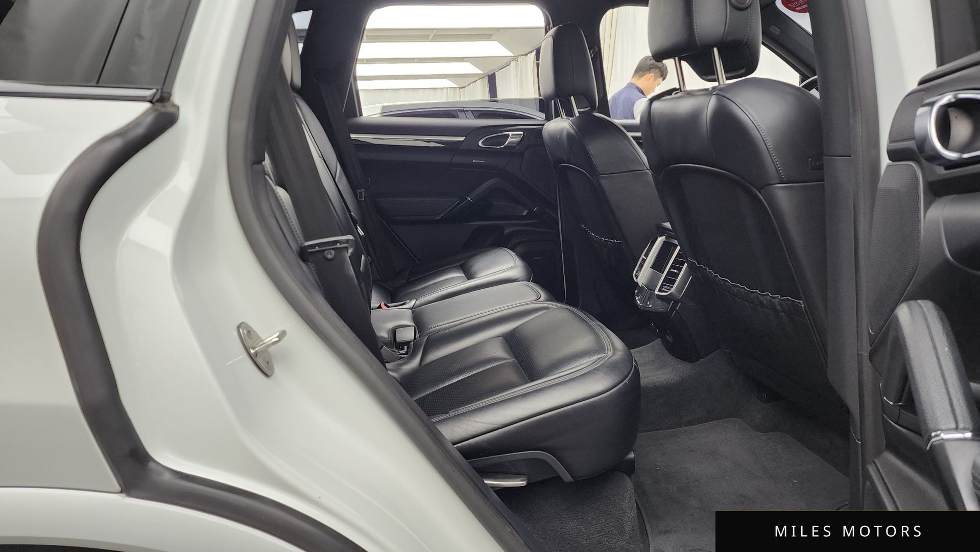 Porsche Cayenne 2017 — миниатюра 12