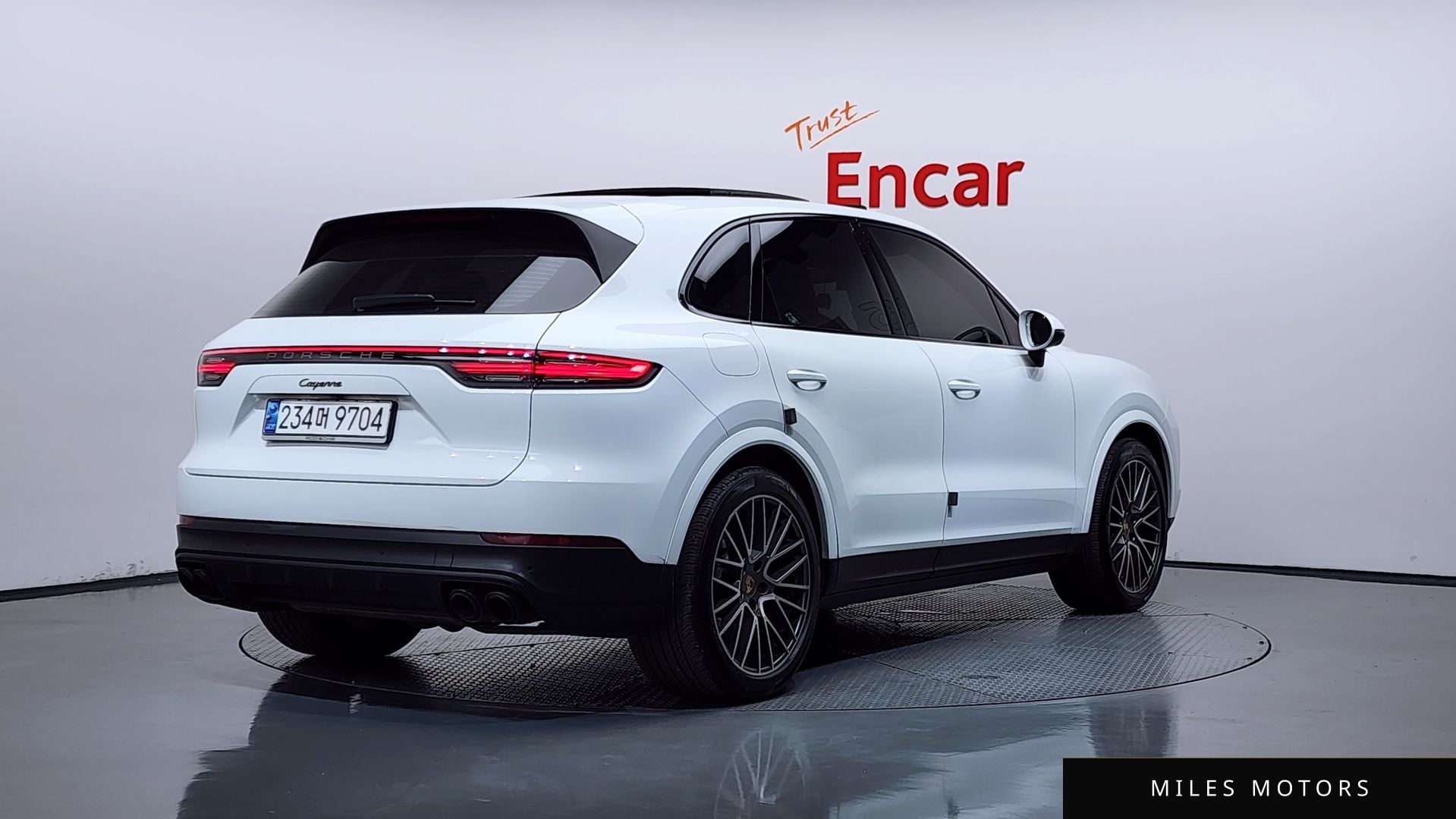 Porsche Cayenne 2022 — миниатюра 2