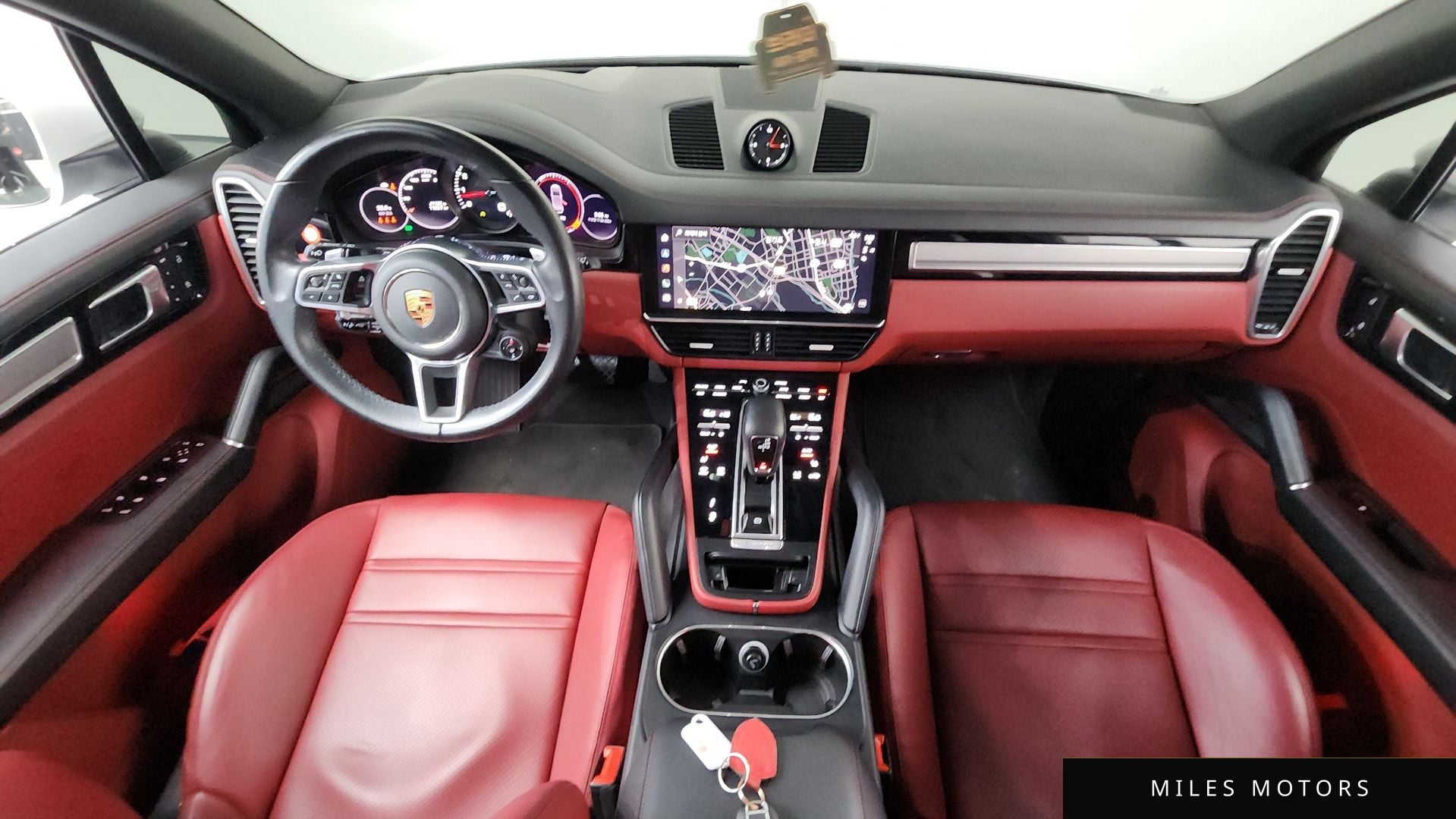 Porsche Cayenne 2022 — миниатюра 7