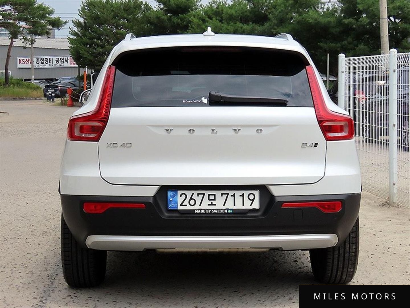 Volvo XC40 2023 — миниатюра 4