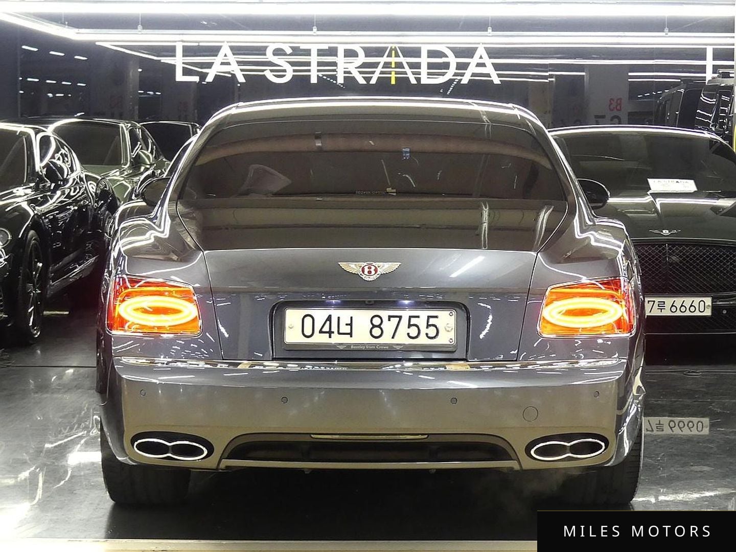 Bentley Flying Spur 2017 — миниатюра 2