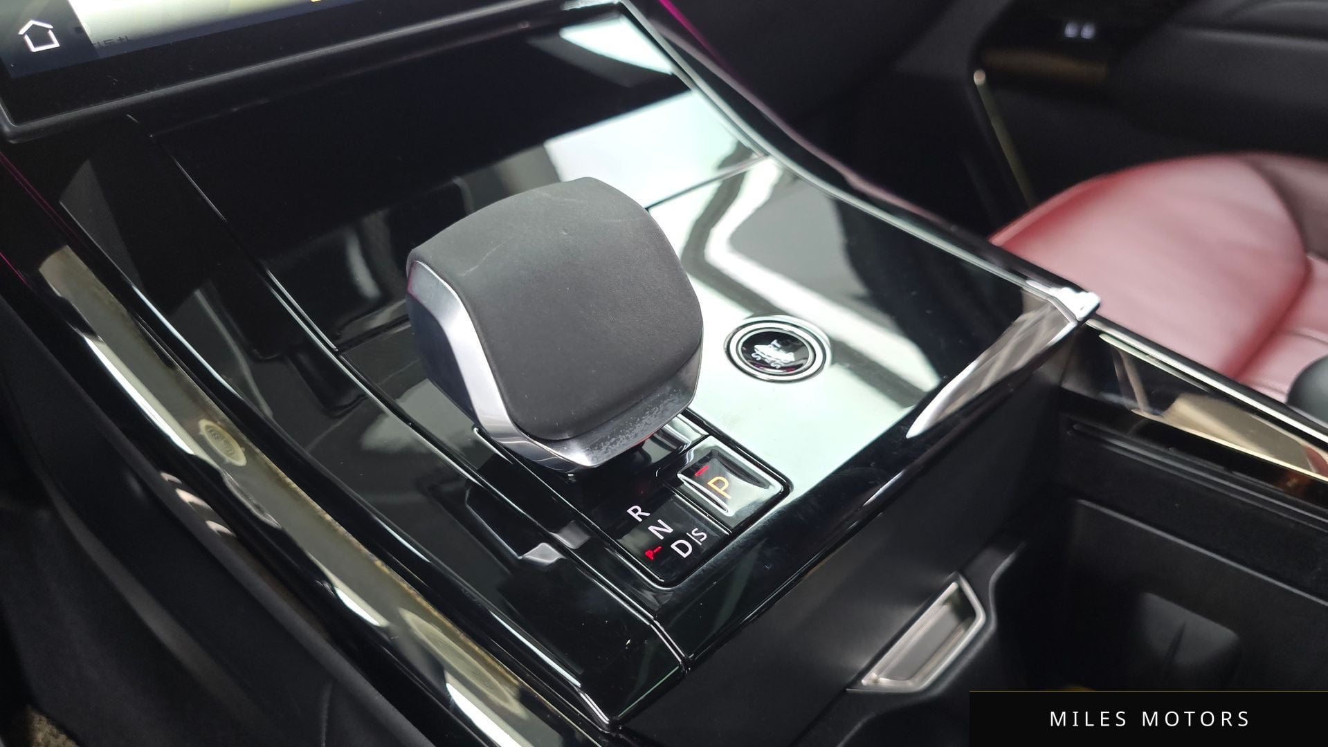 Land Rover Range Rover Sport 2025 — миниатюра 12