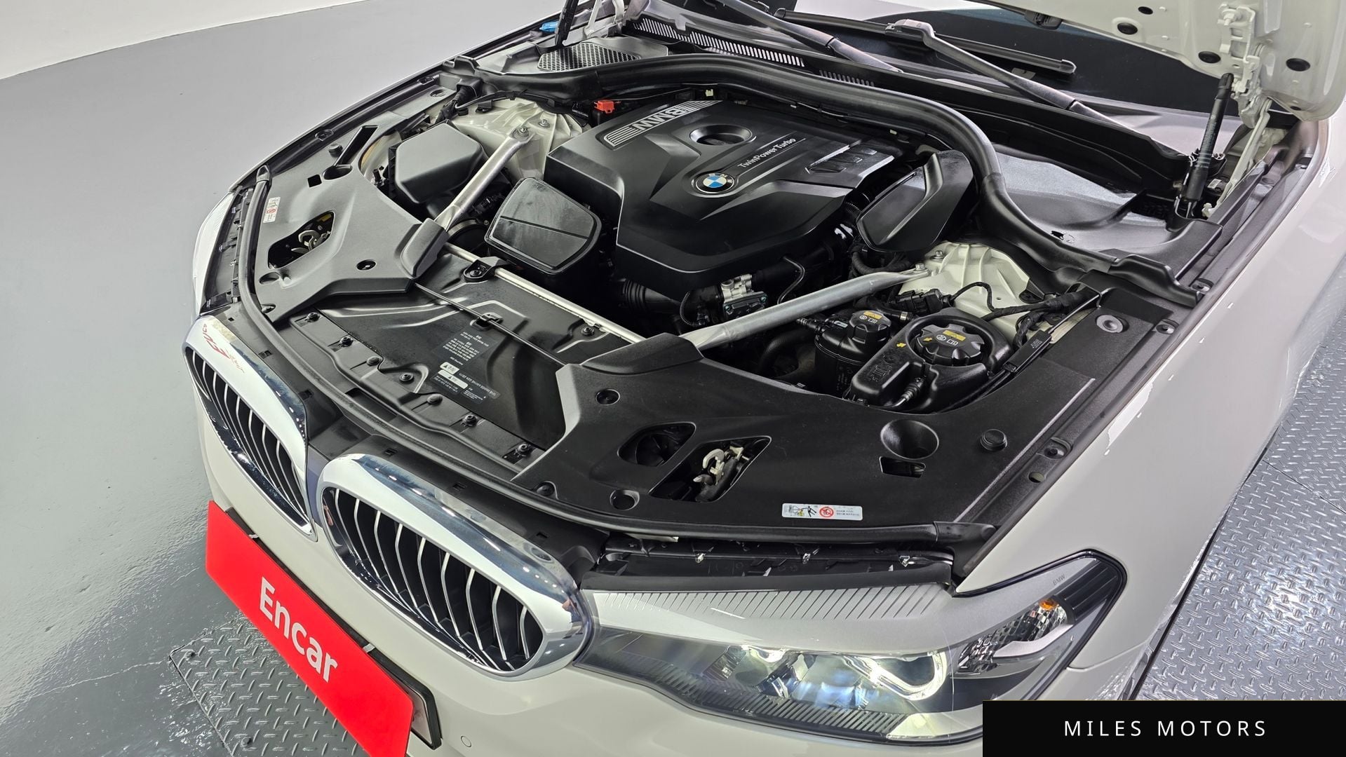 BMW 5 Series (G30) 2019 — миниатюра 6