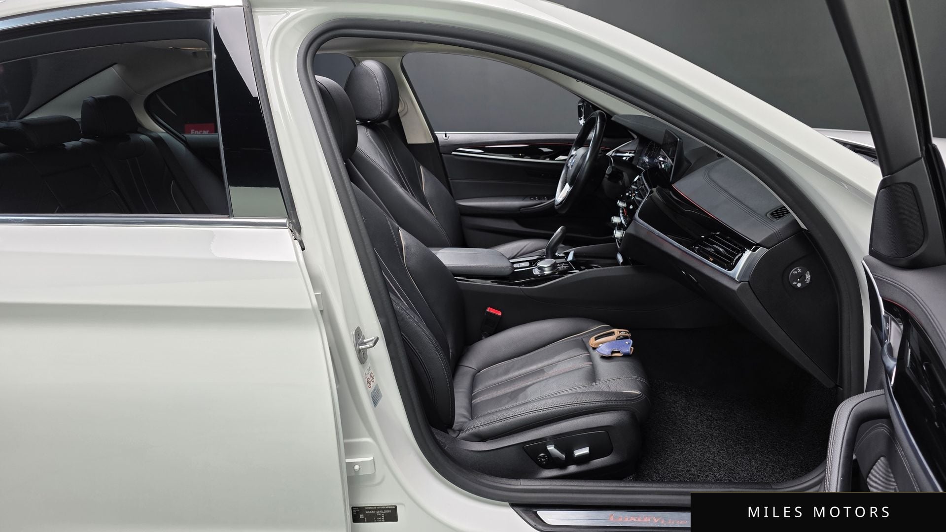 BMW 5 Series (G30) 2019 — миниатюра 11