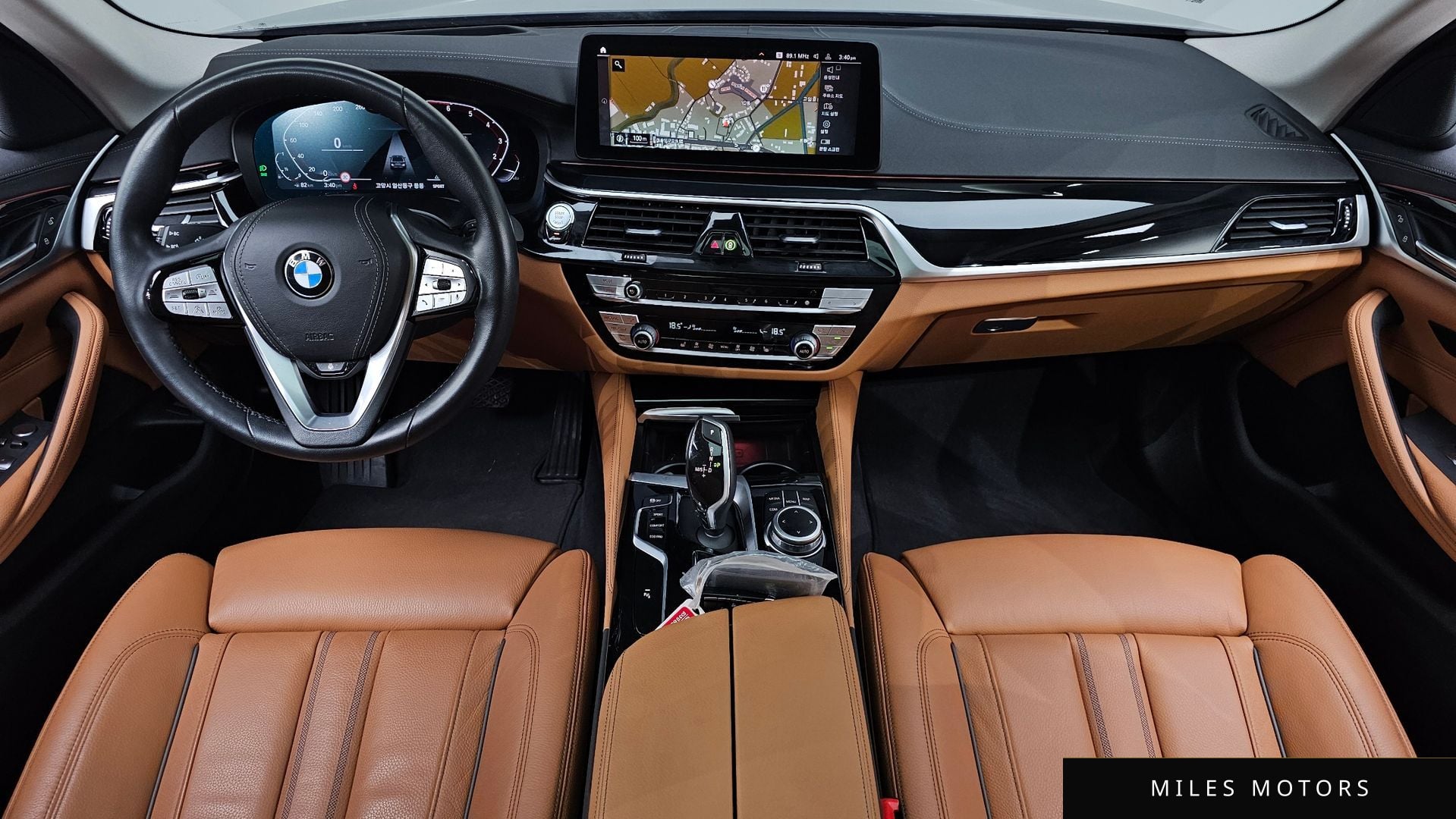 BMW 5 Series (G30) 2022 — миниатюра 10
