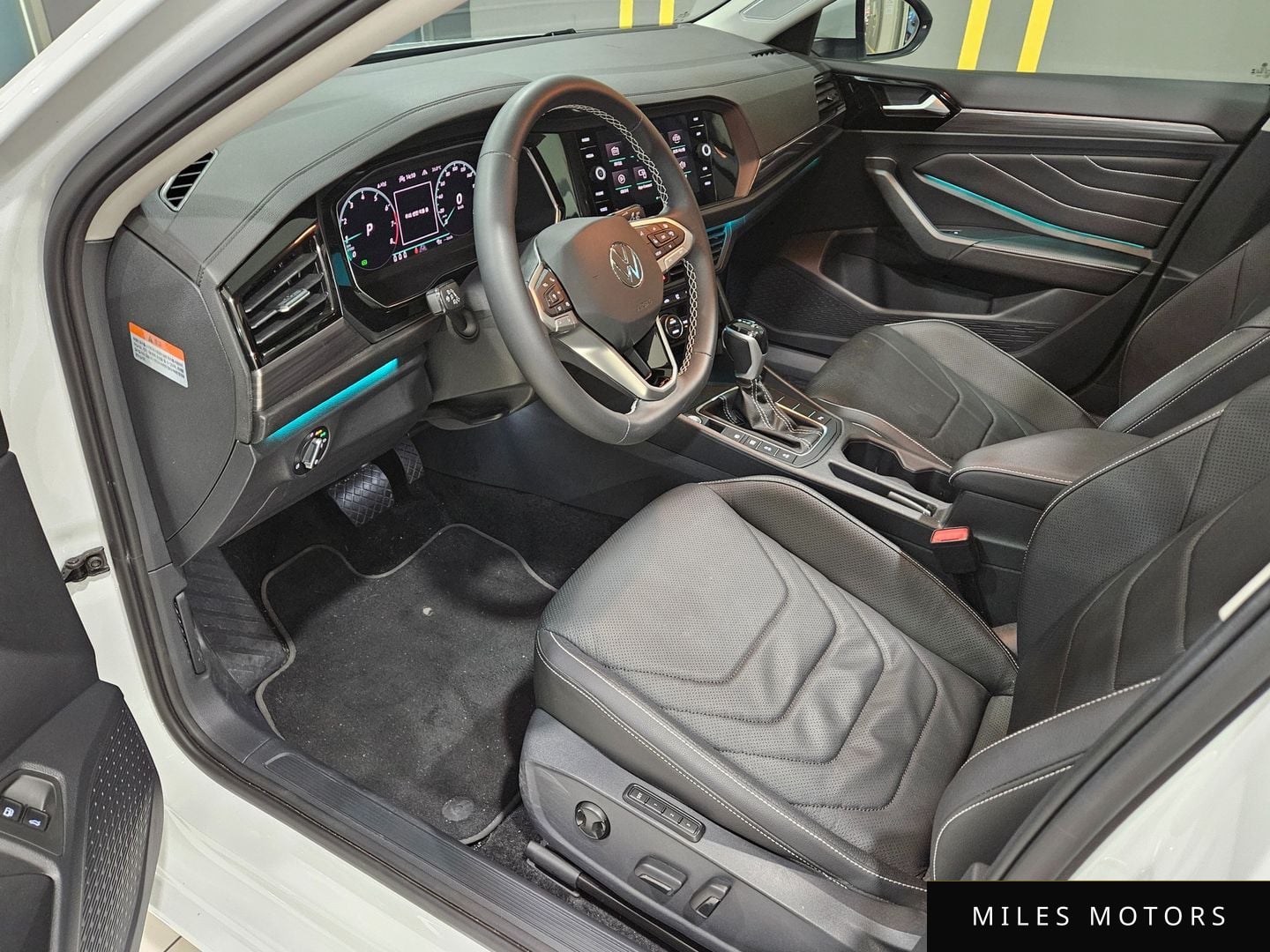 Volkswagen Jetta 2023 — миниатюра 10