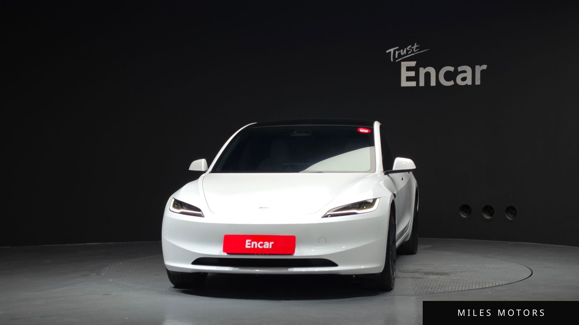 Tesla Model 3 2024 — миниатюра 3