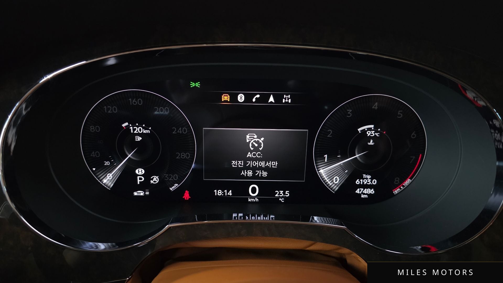 Bentley Bentayga 2022 — миниатюра 8