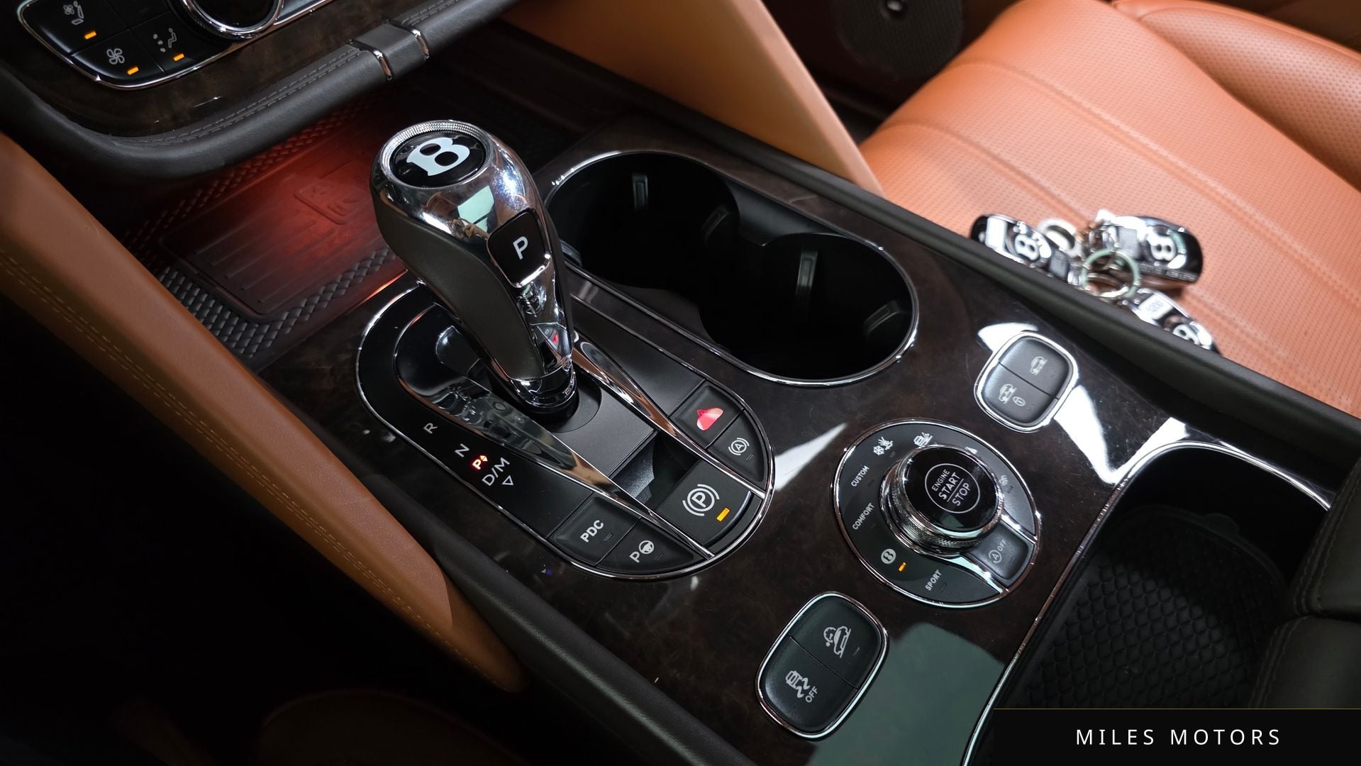 Bentley Bentayga 2022 — миниатюра 9