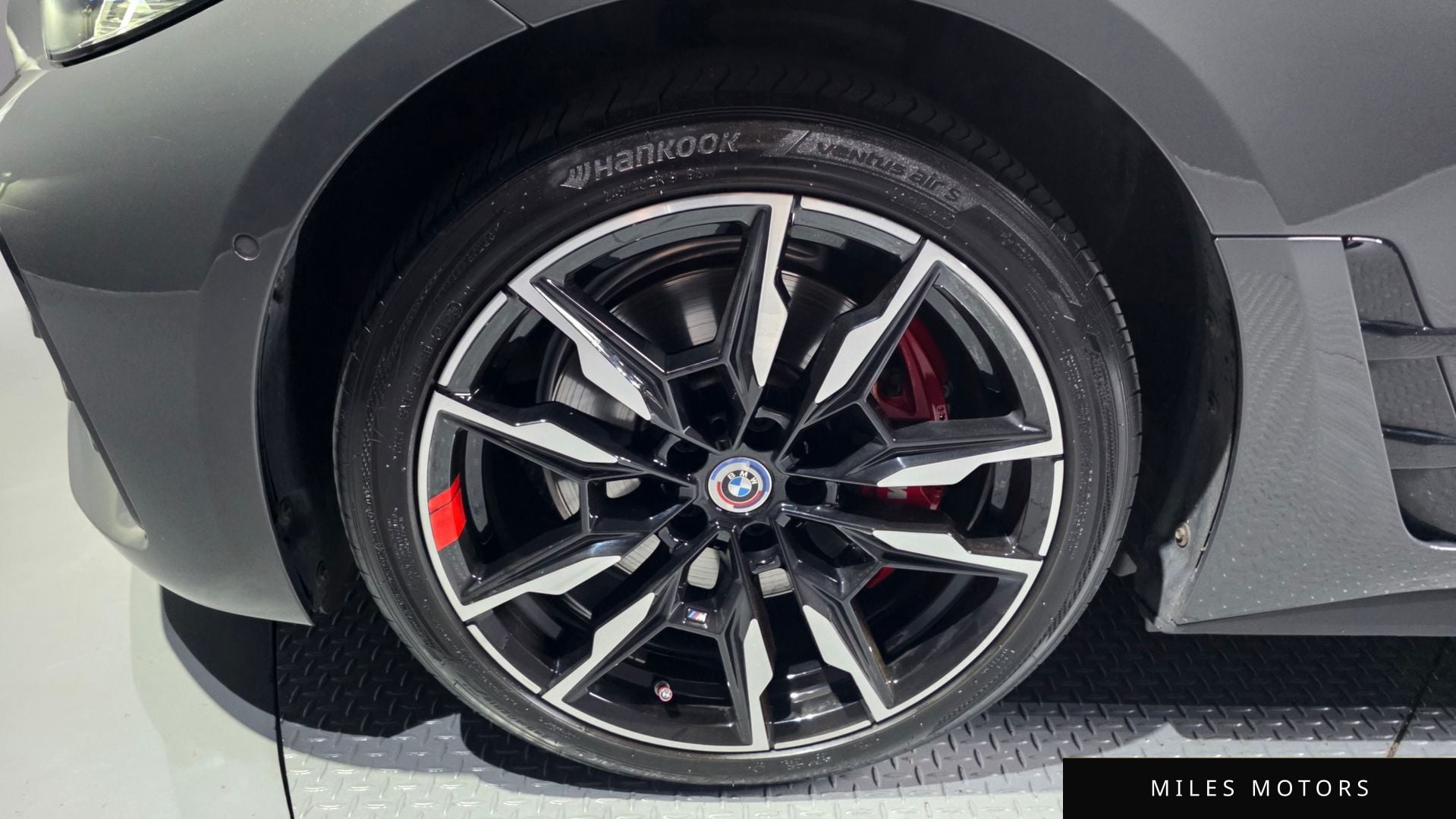 BMW i4 2023 — миниатюра 5