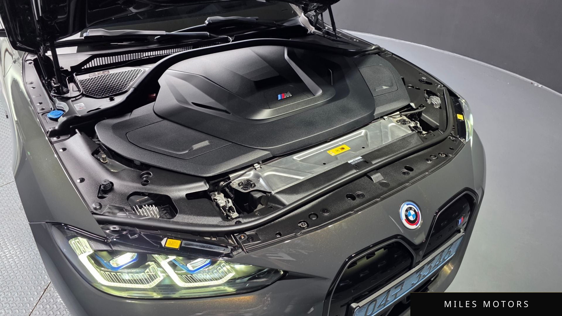 BMW i4 2023 — миниатюра 6