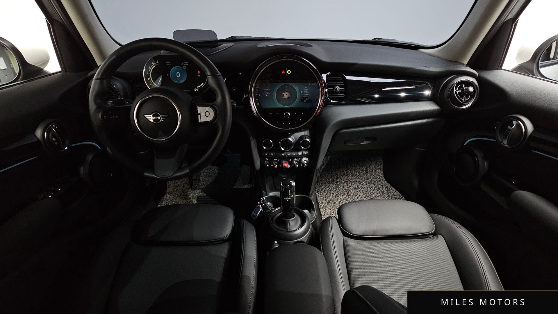 MINI Cooper 2024 — миниатюра 9