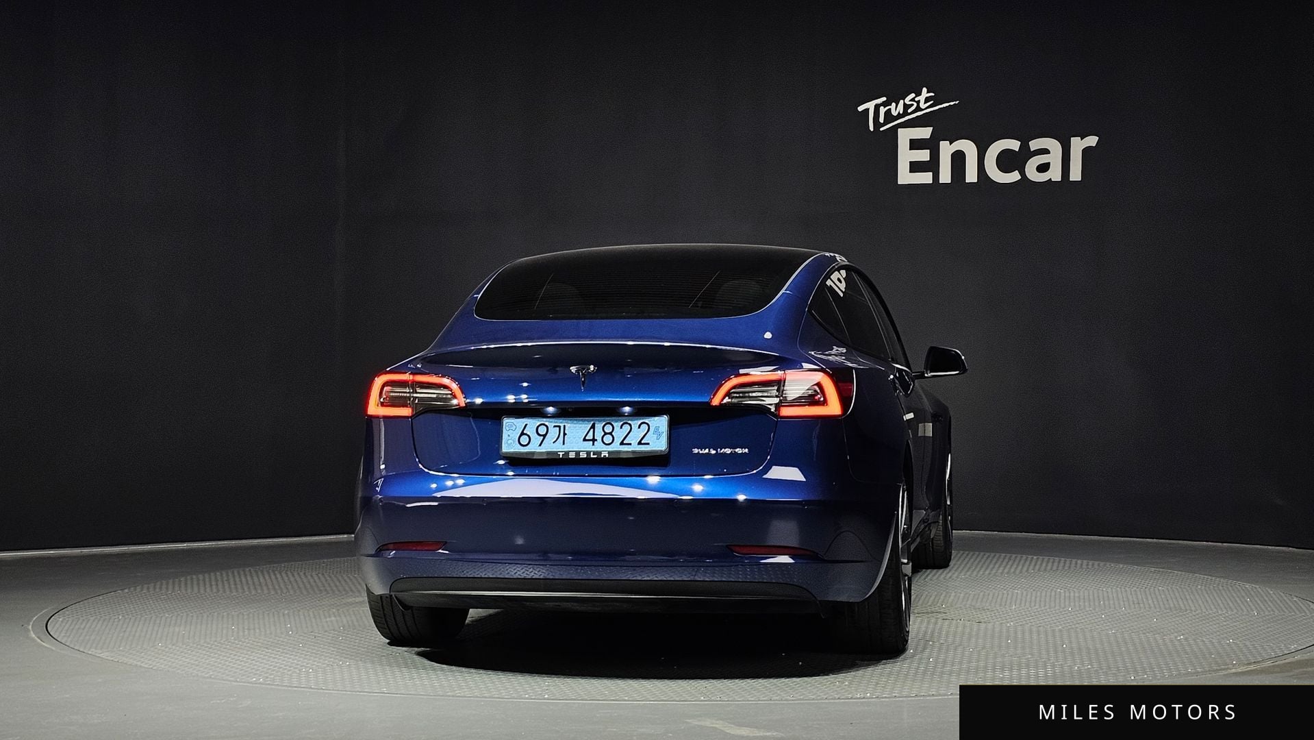 Tesla Model 3 2022 — миниатюра 4