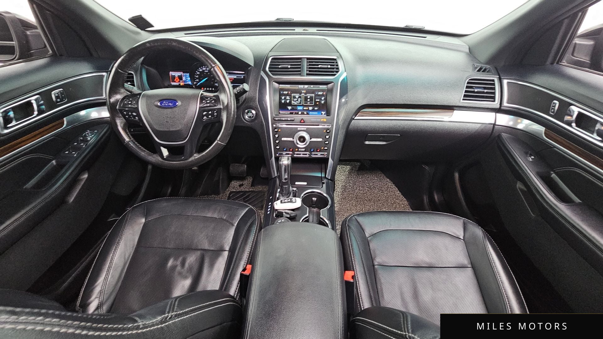 Ford Explorer 2016 — миниатюра 7
