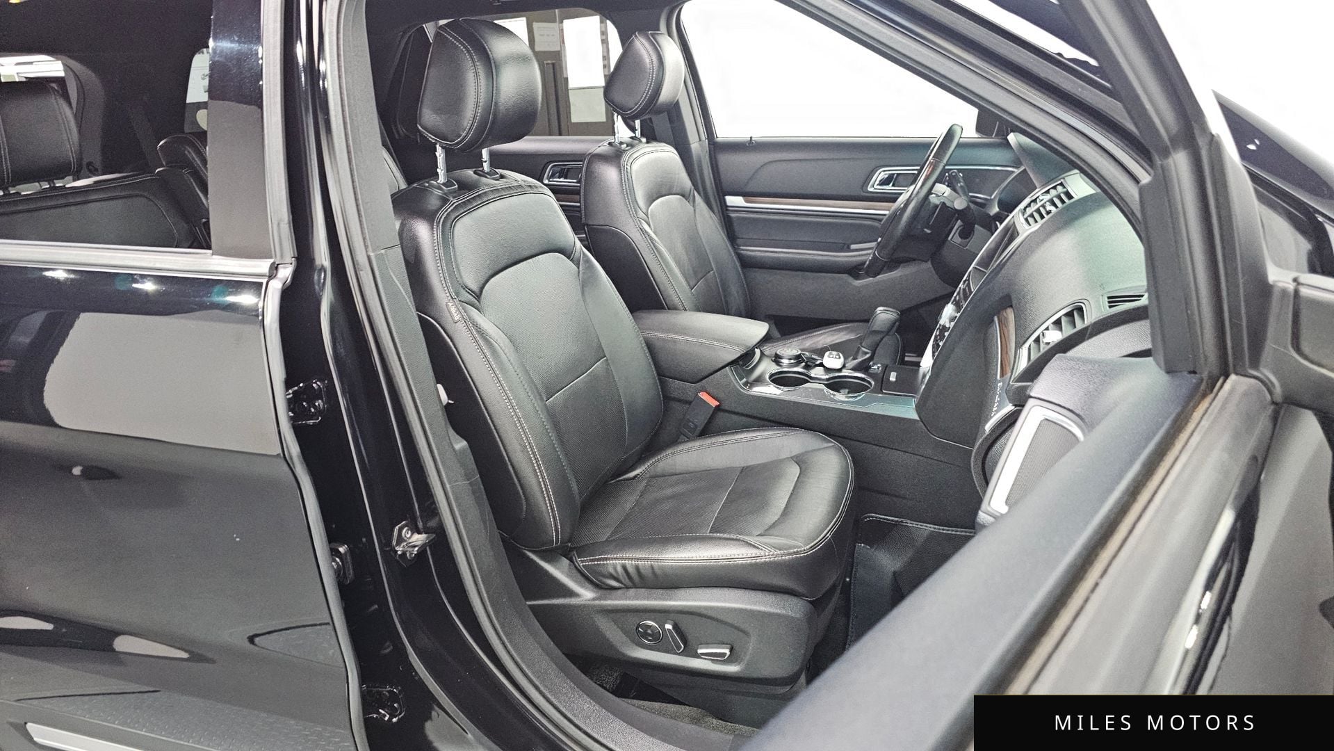 Ford Explorer 2016 — миниатюра 11