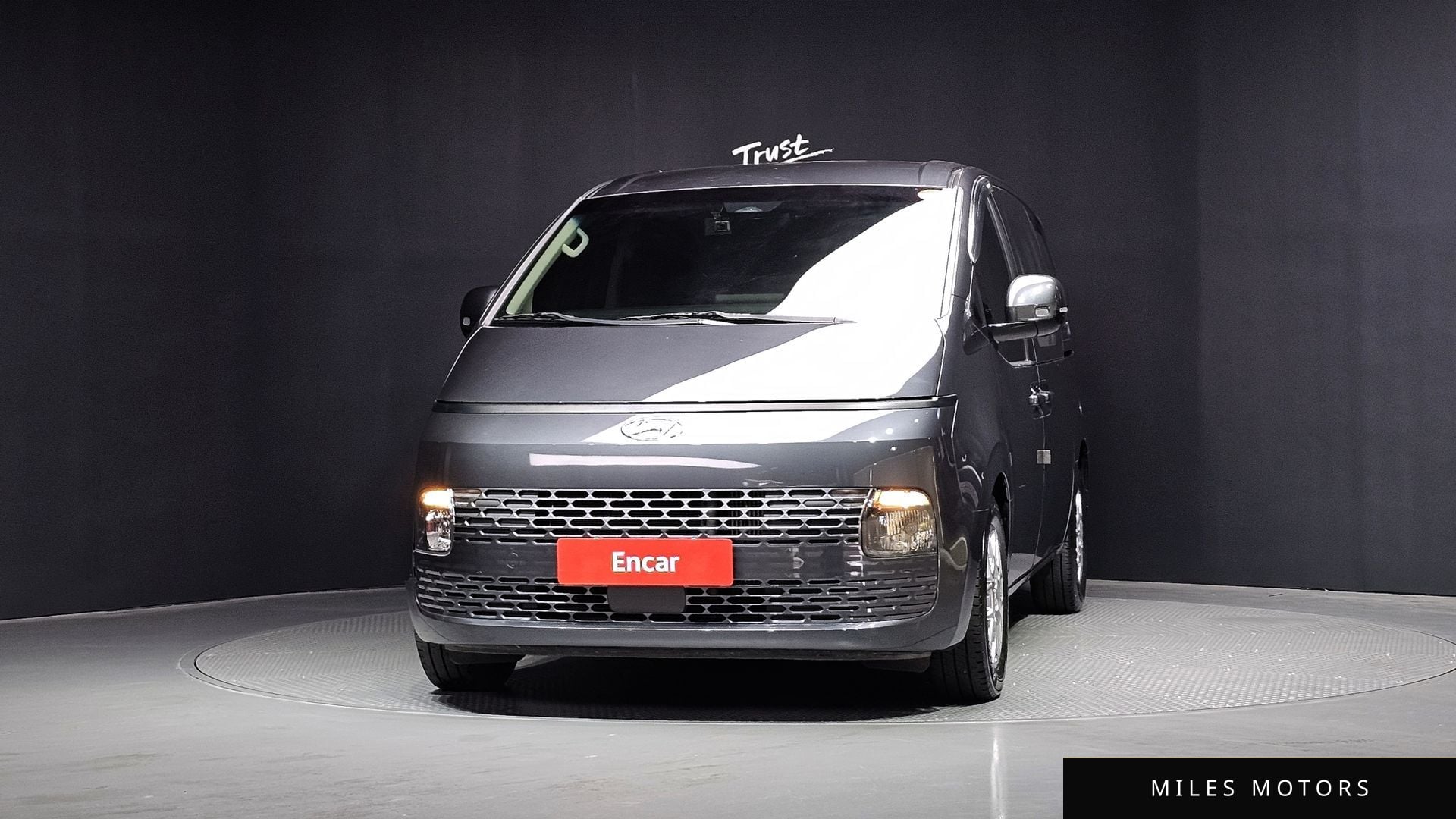 Hyundai Staria 2022 — миниатюра 3