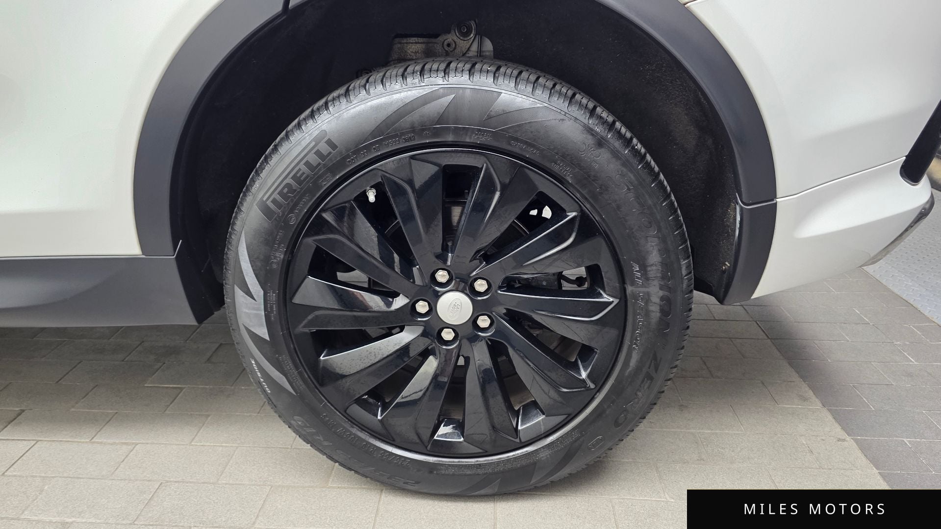 Land Rover Discovery Sport 2020 — миниатюра 7