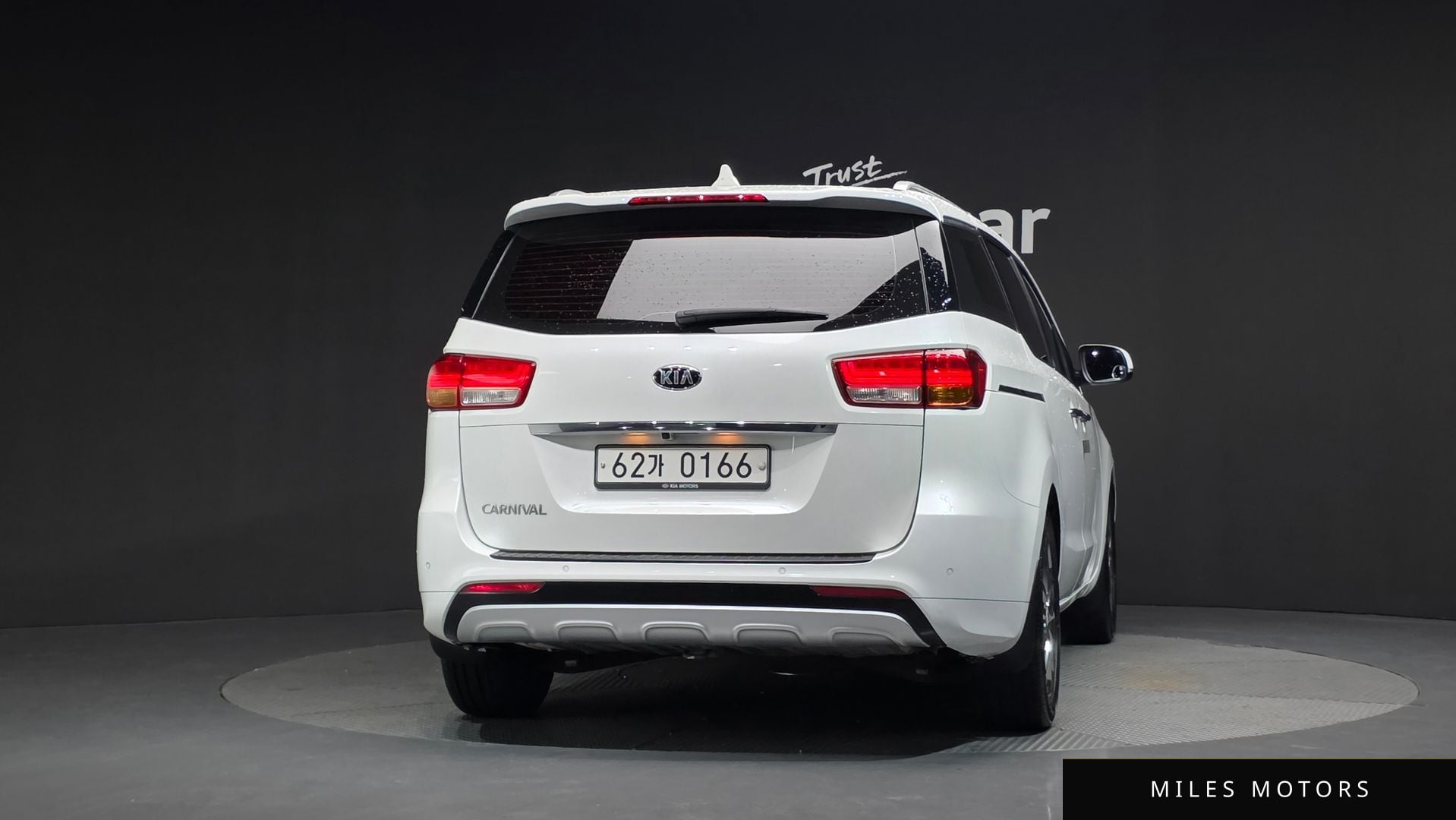 Kia Canival 2016 — миниатюра 4