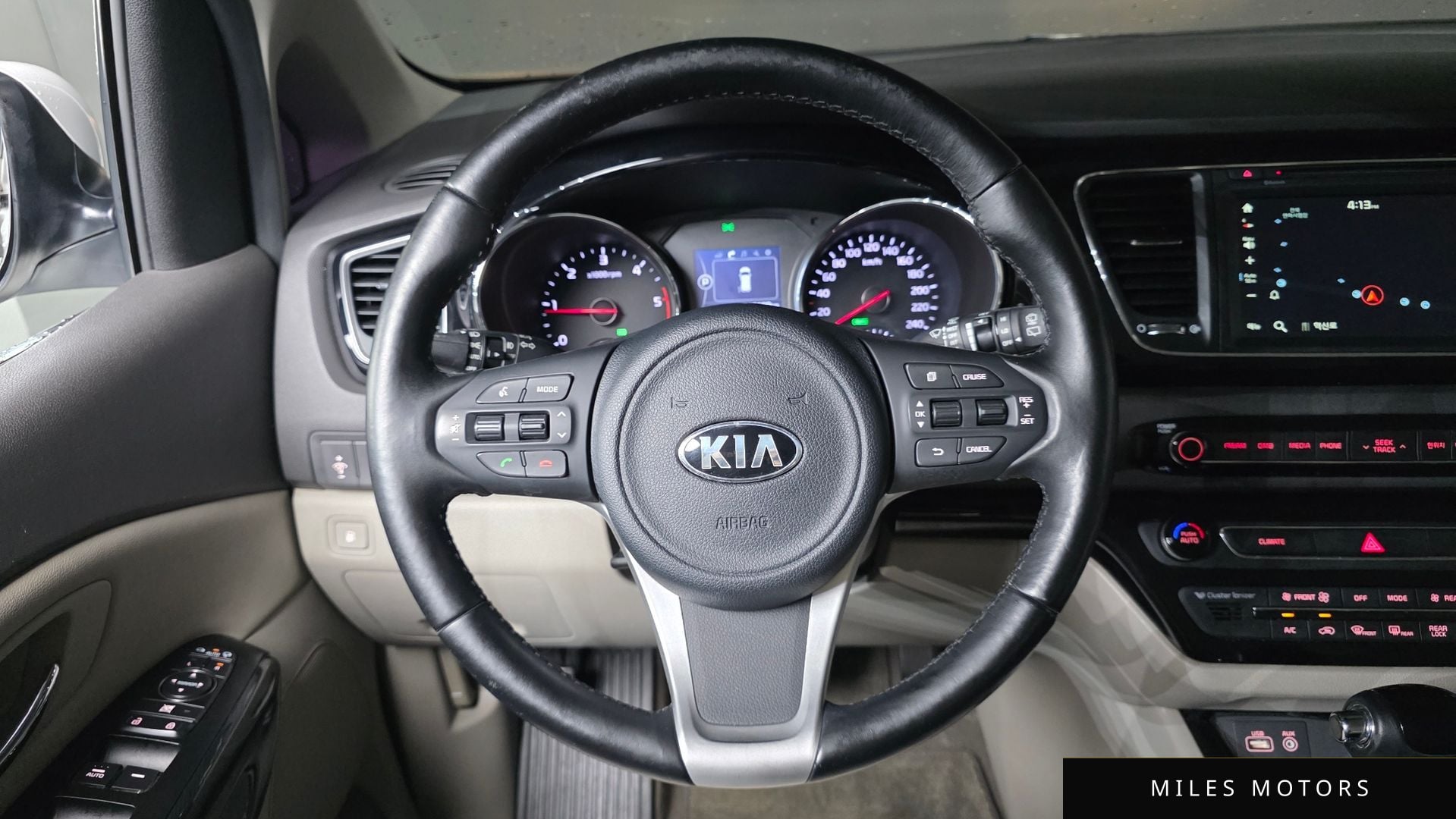 Kia Canival 2016 — миниатюра 12