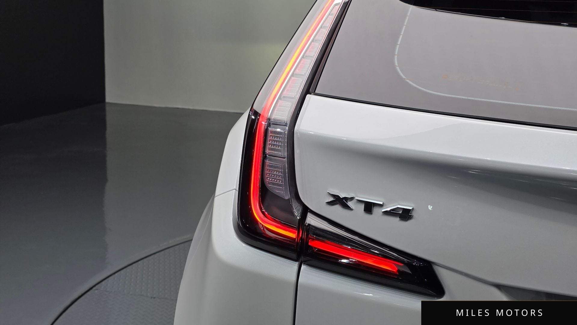 Cadillac XT4 2023 — миниатюра 9