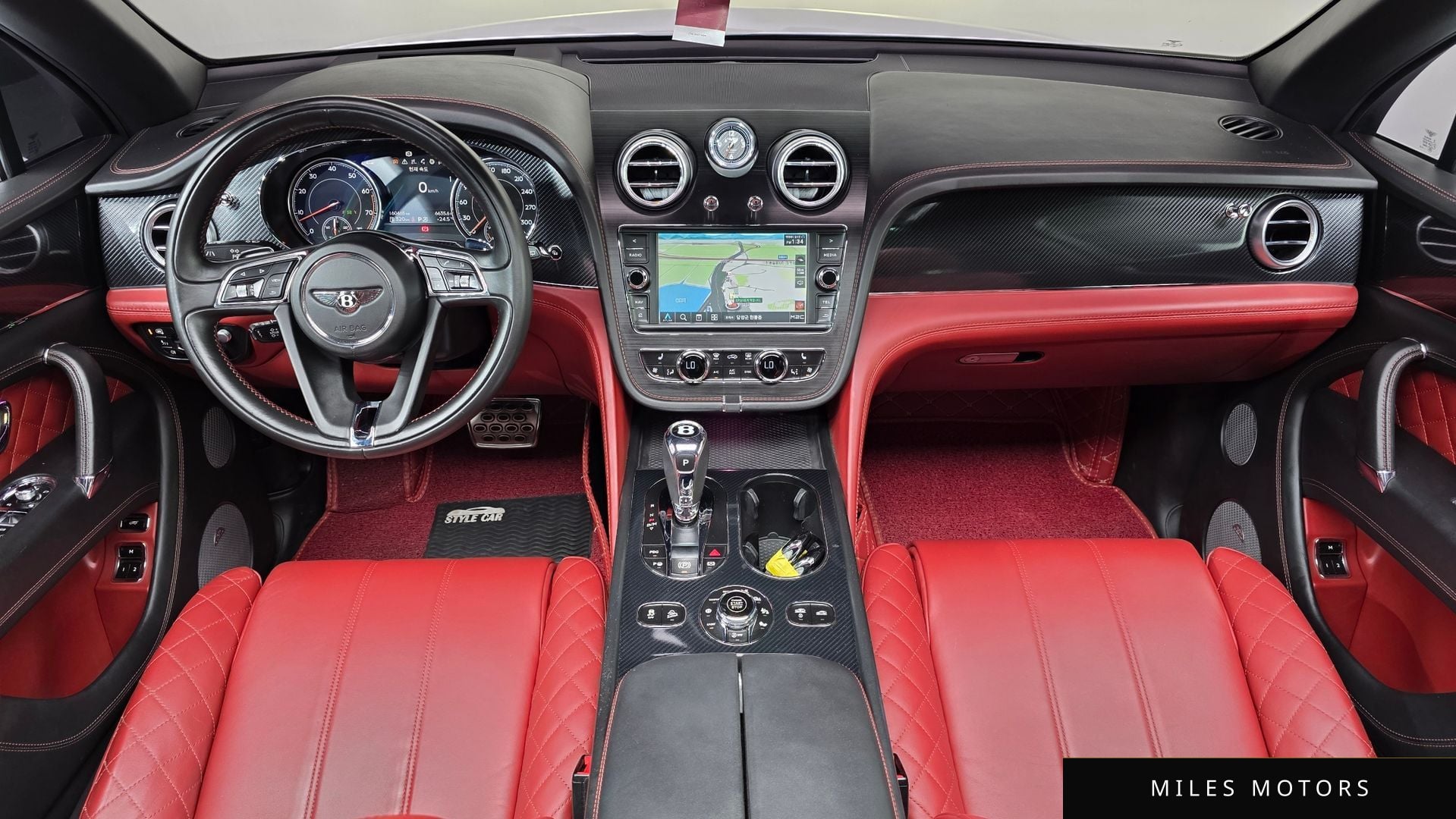 Bentley Bentayga 2018 — миниатюра 7