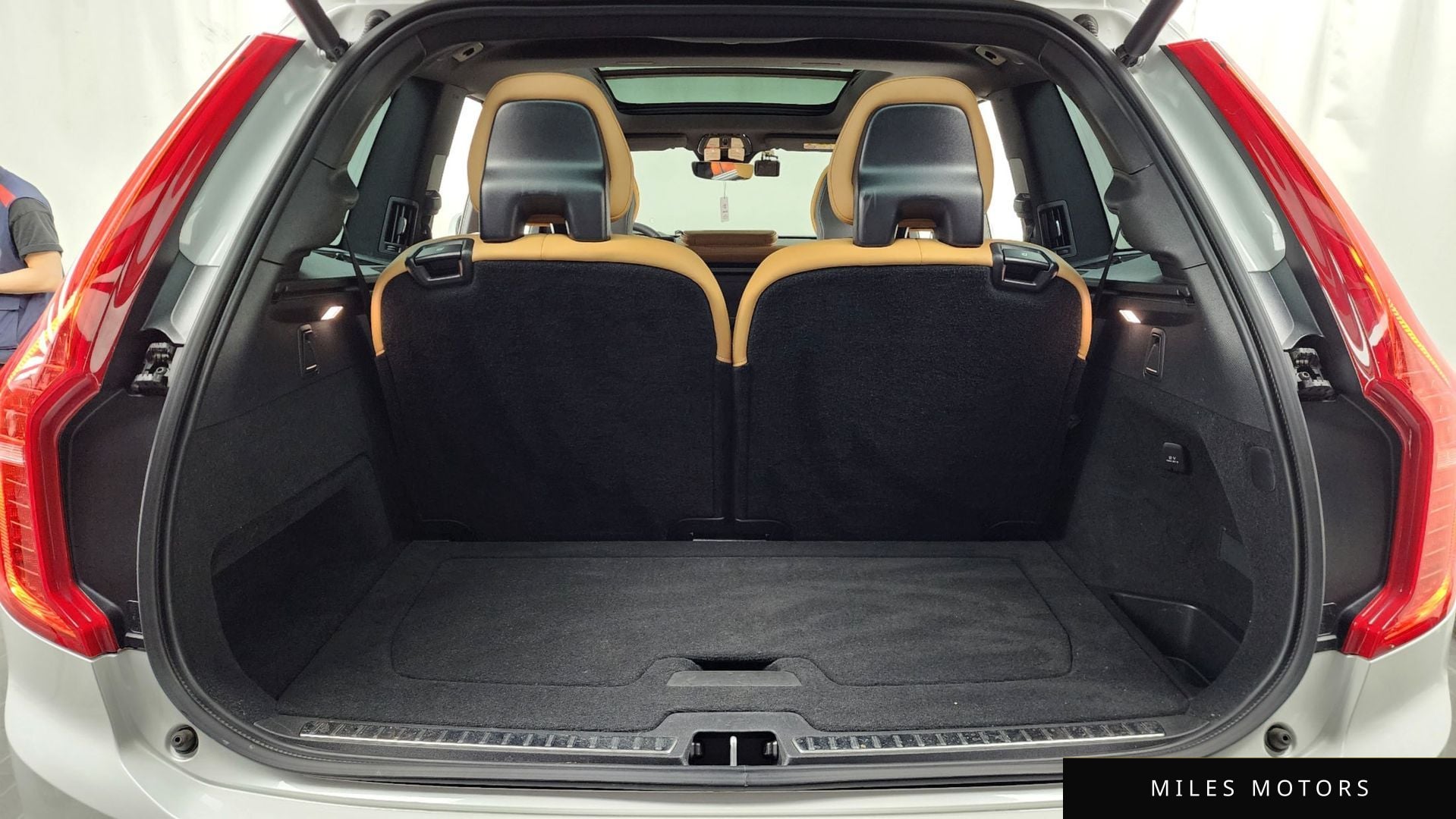 Volvo XC90 2023 — миниатюра 5