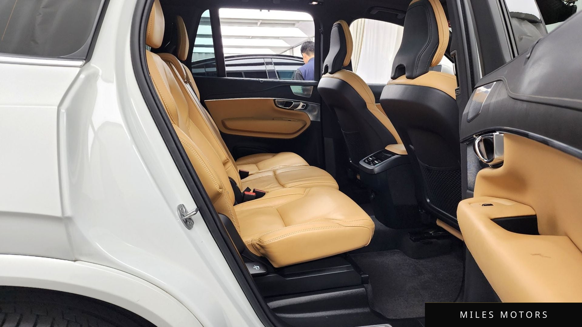Volvo XC90 2023 — миниатюра 10