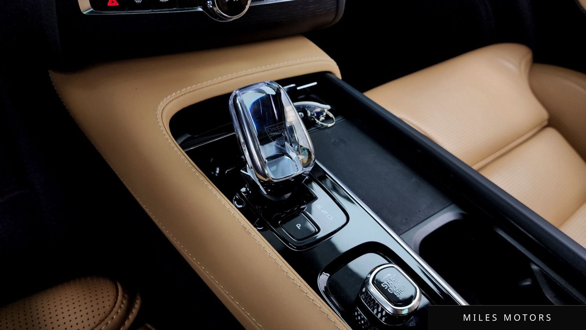 Volvo XC90 2023 — миниатюра 12