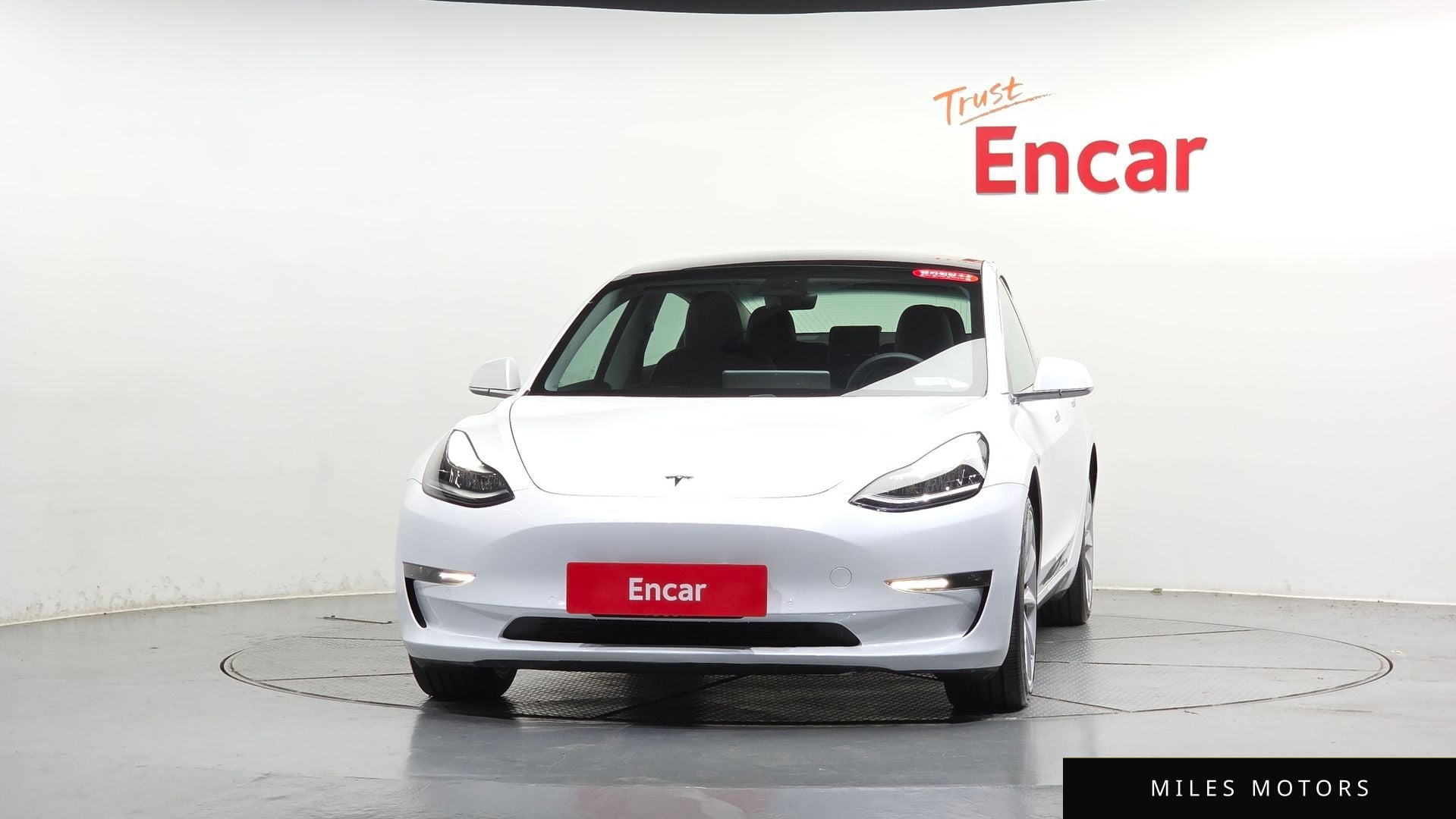 Tesla Model 3 2020 — миниатюра 2
